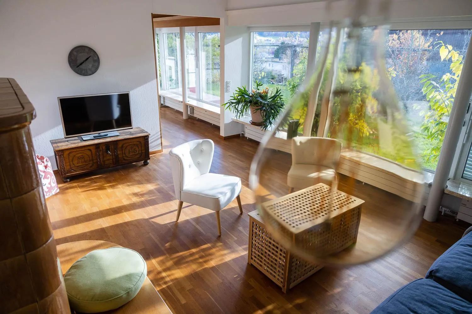 Luxury apartment with terrace and garden free parking smart TV etc