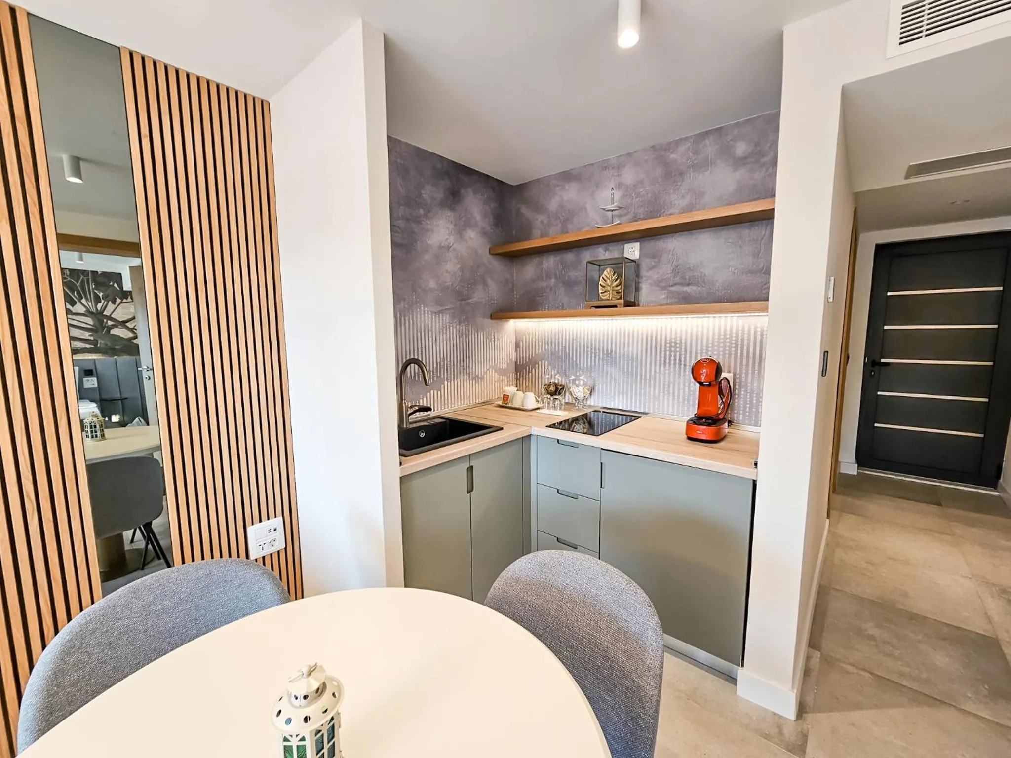 Kitchen or kitchenette in The New Hotel Mediteran - VILLA Edition