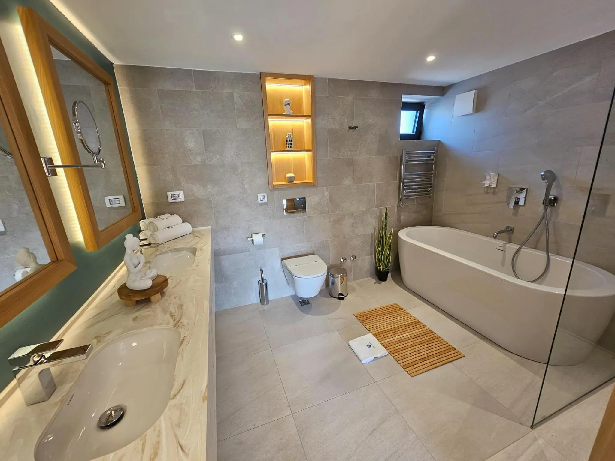 Bath in The New Hotel Mediteran - VILLA Edition