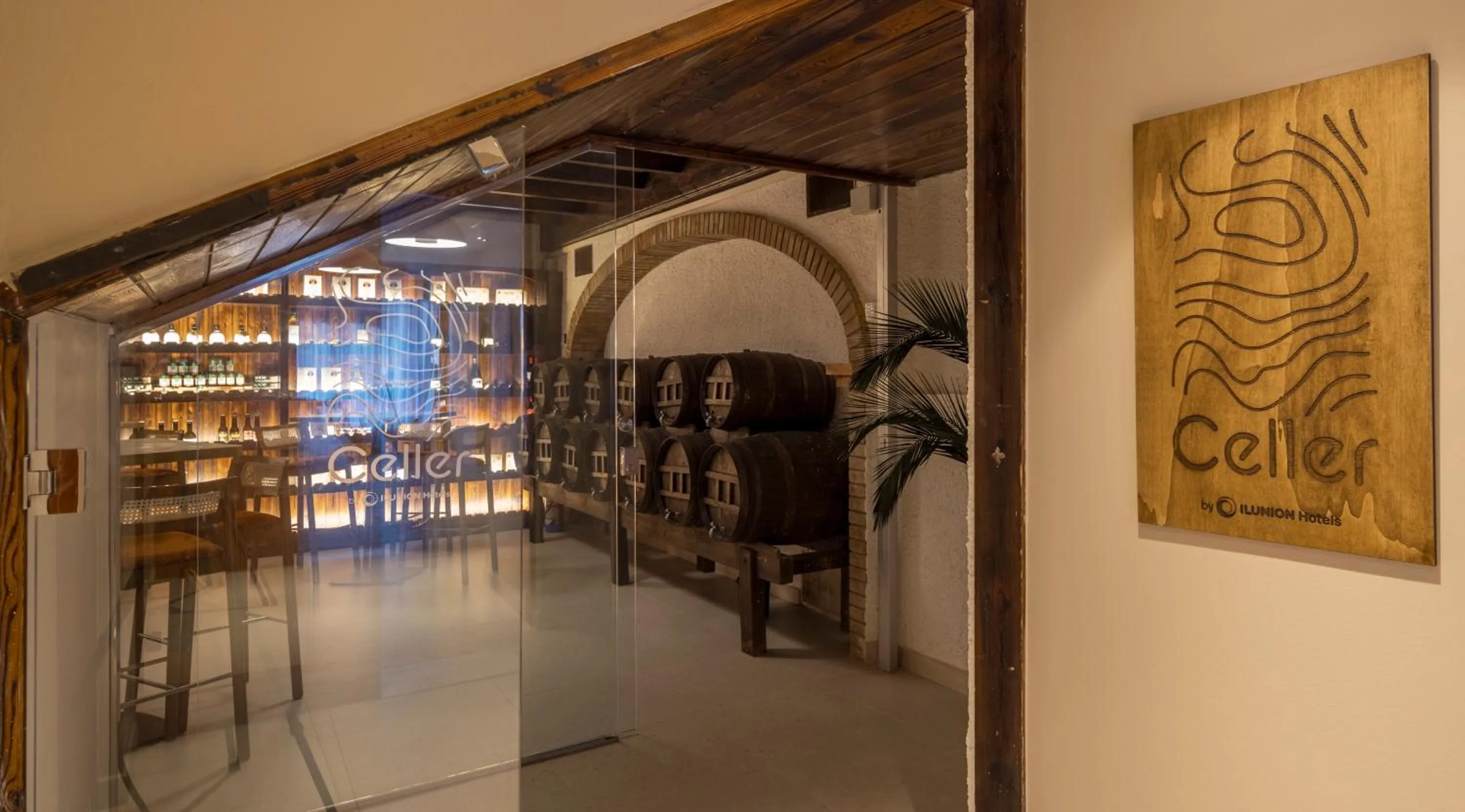 Area and facilities in Ilunion Caleta Park