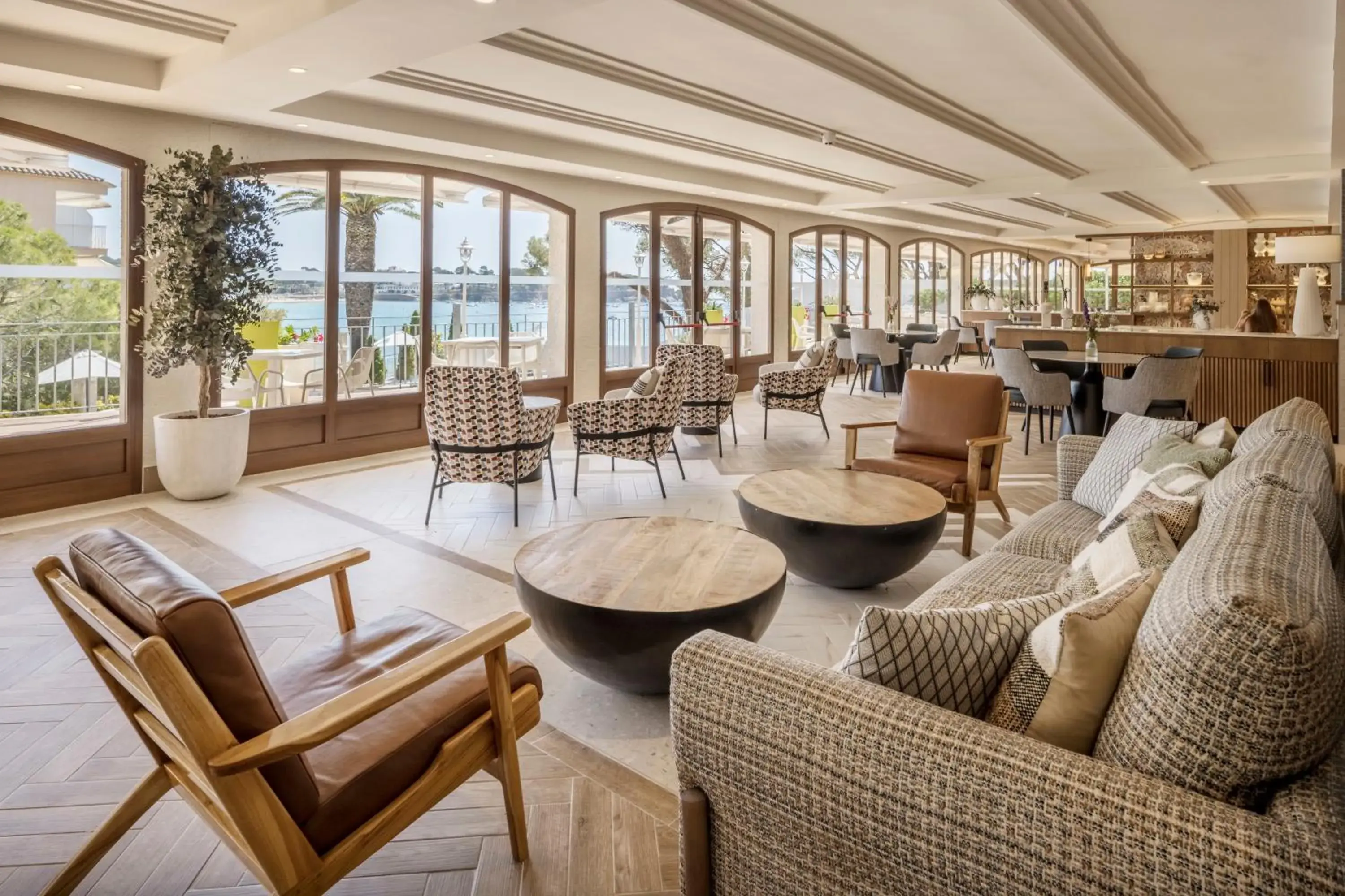 Living room in Ilunion Caleta Park Living room in Ilunion Caleta Park