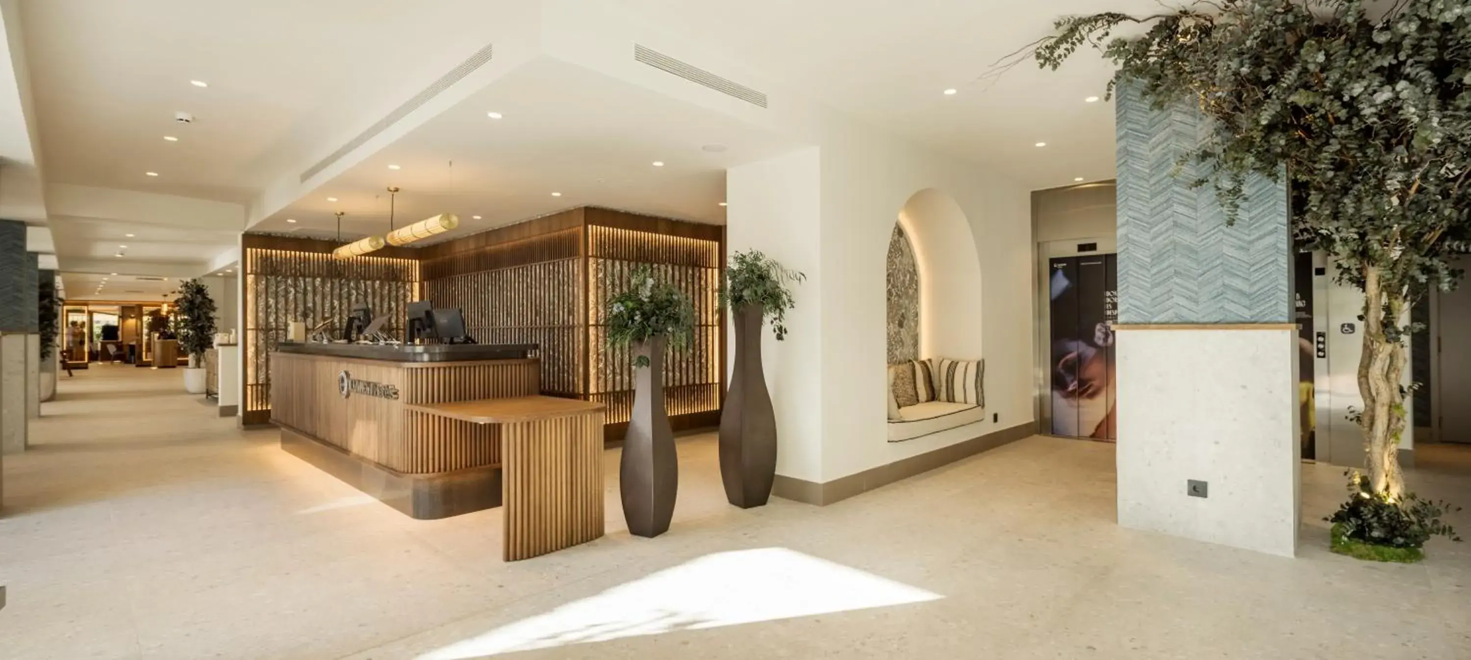 Lobby or reception in Ilunion Caleta Park Lobby or reception in Ilunion Caleta Park