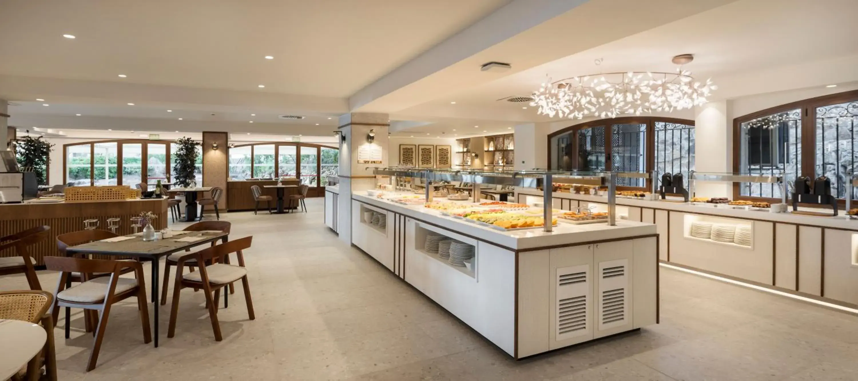 Restaurant/places to eat in Ilunion Caleta Park Restaurant/places to eat in Ilunion Caleta Park