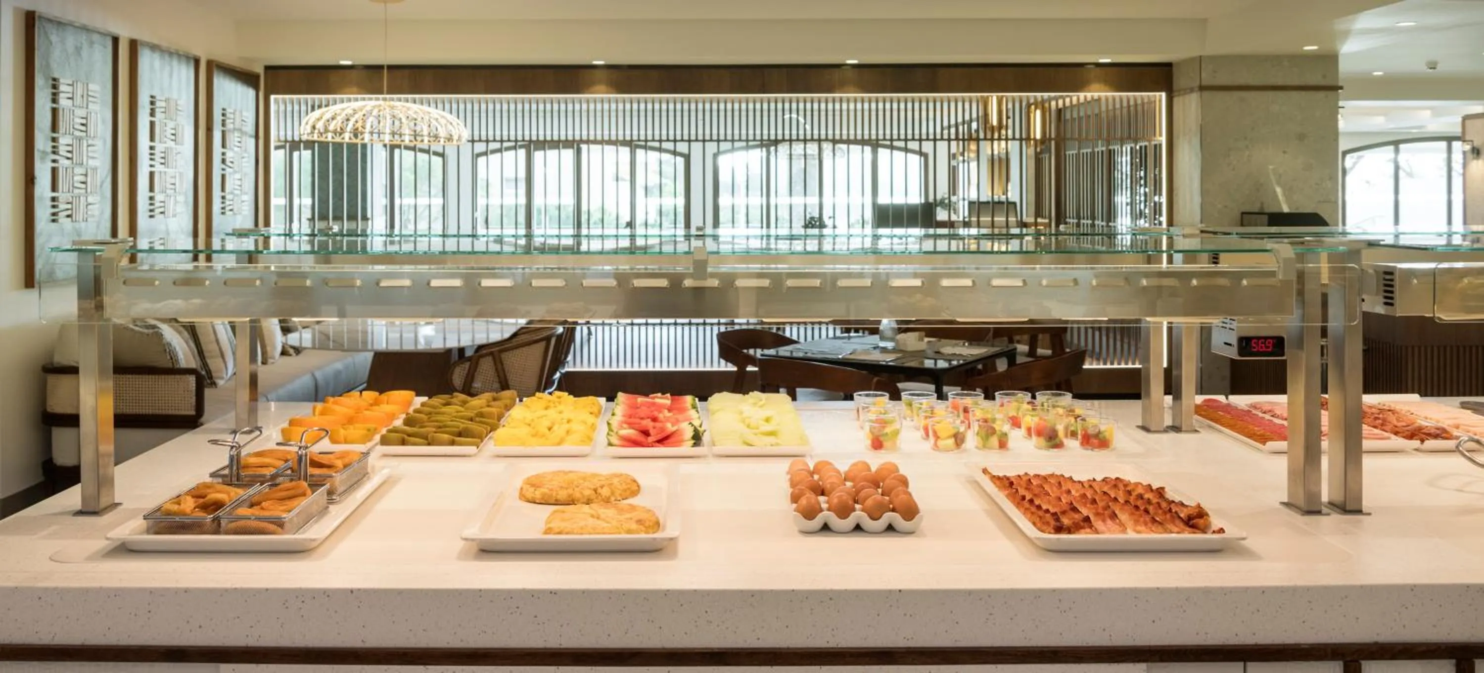 Buffet breakfast in Ilunion Caleta Park