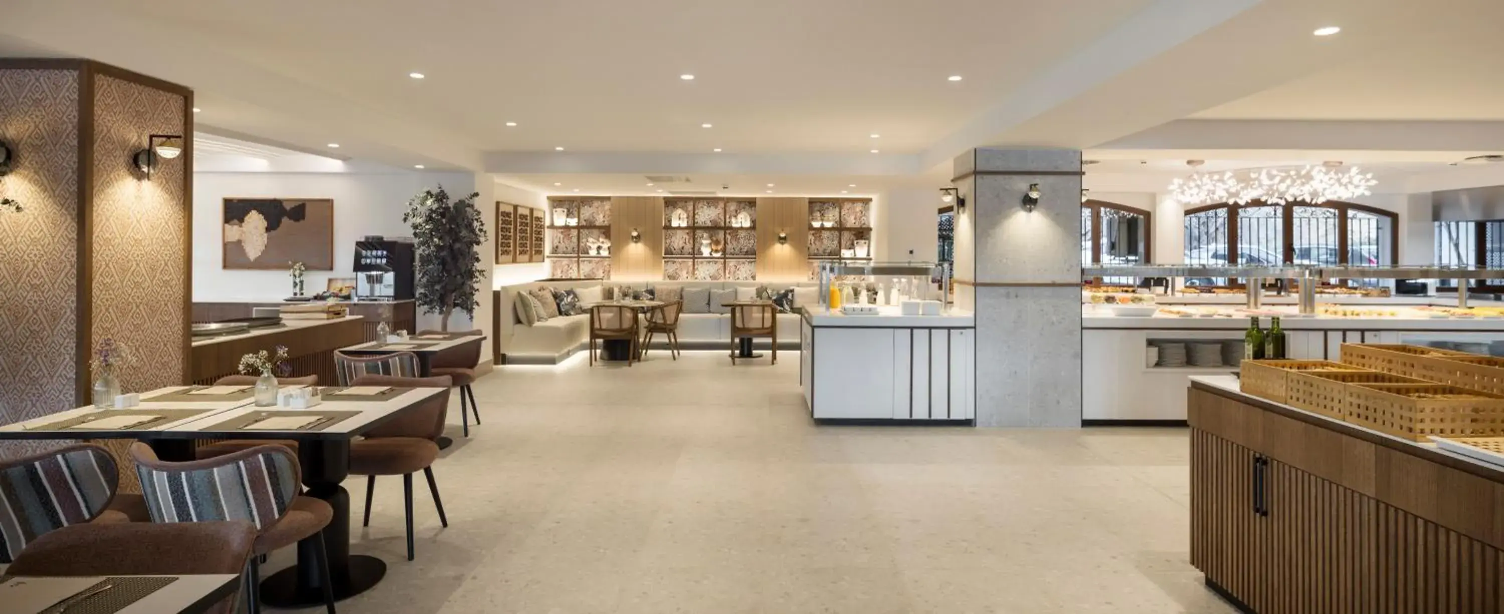 Restaurant/places to eat in Ilunion Caleta Park Restaurant/places to eat in Ilunion Caleta Park