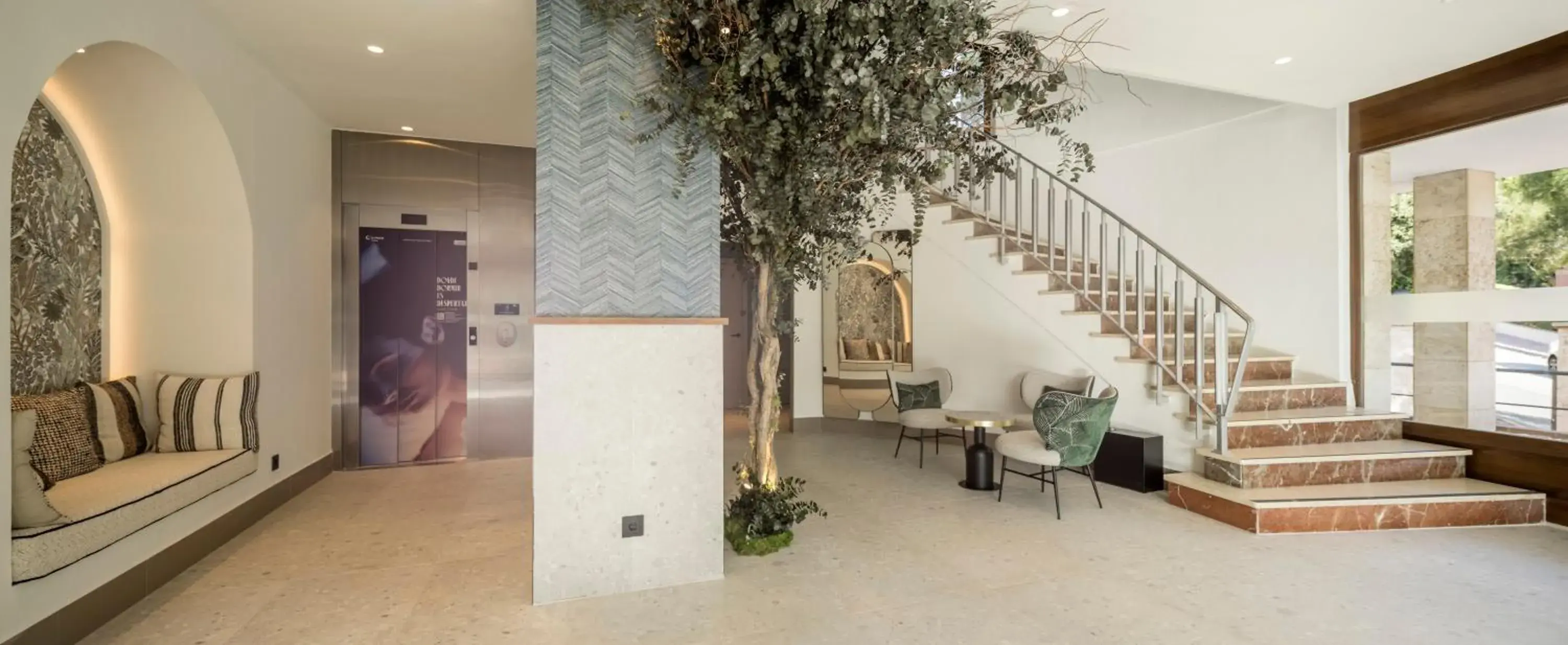 Lobby or reception in Ilunion Caleta Park Lobby or reception in Ilunion Caleta Park