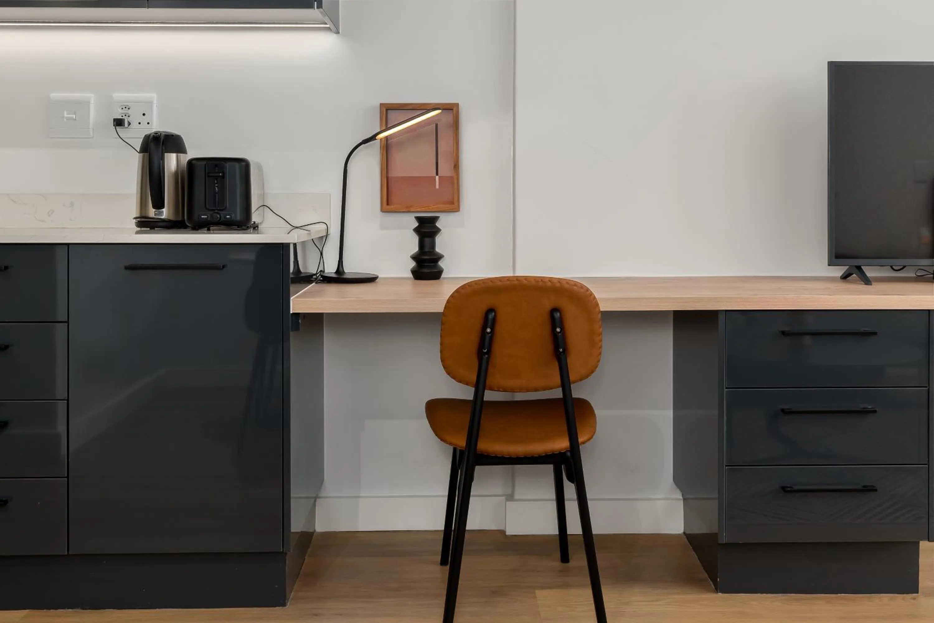 hair dresser in Newlands Peak Aparthotel by Totalstay