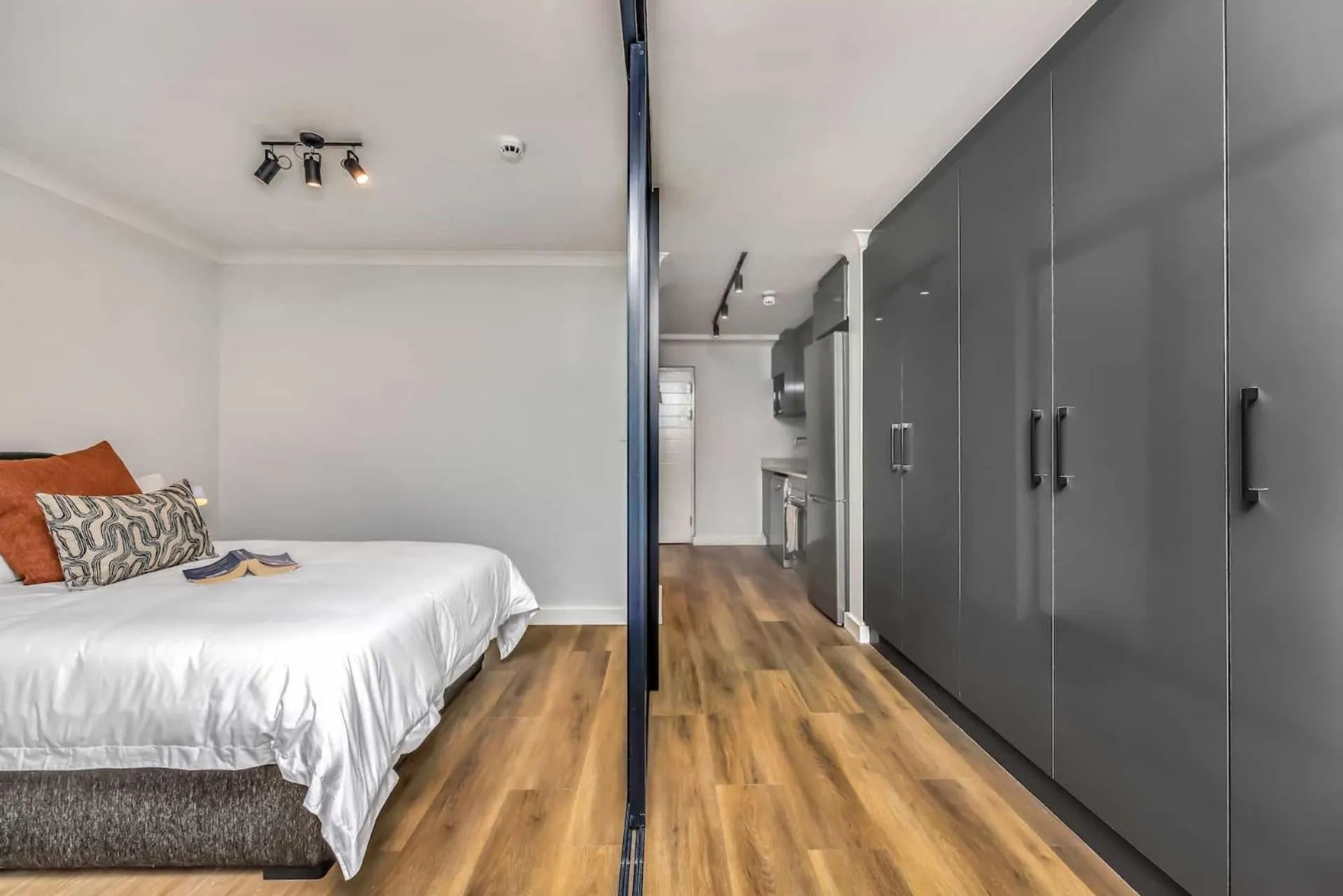 Bed in Newlands Peak Aparthotel by Totalstay