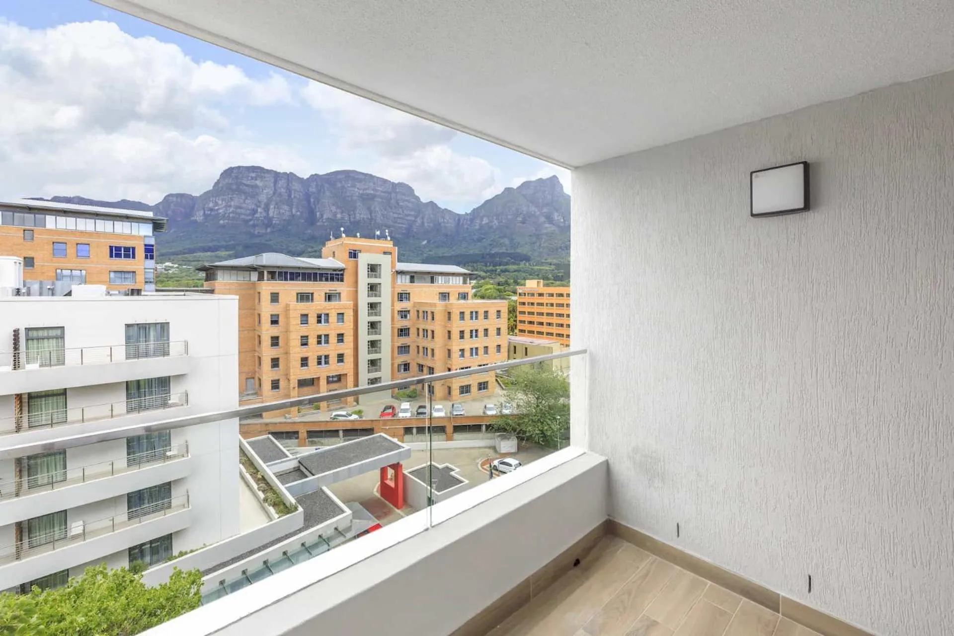 Balcony/Terrace in Newlands Peak Aparthotel by Totalstay