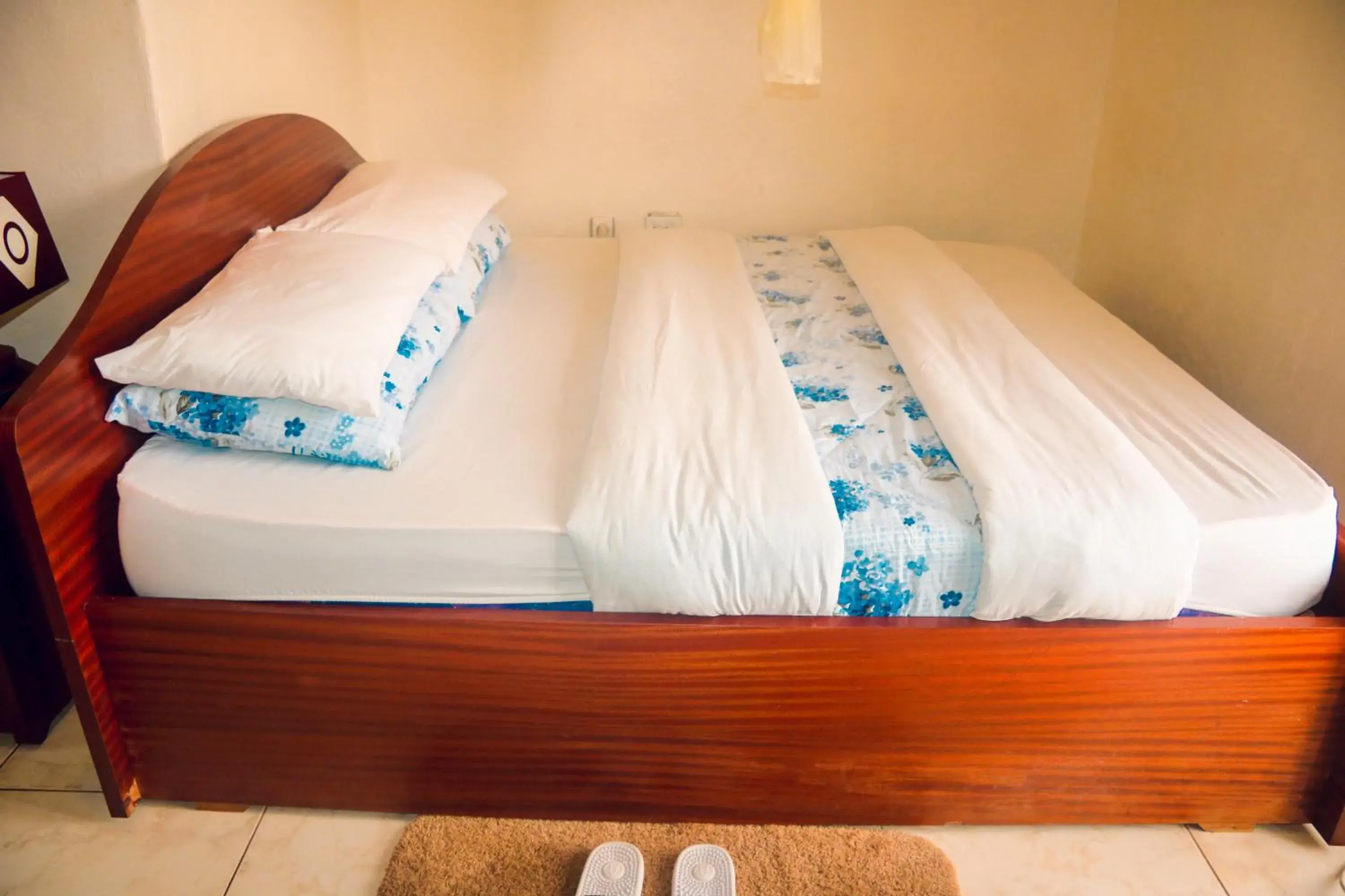 Photo of the whole room, Bed in Light House Hotel Photo of the whole room, Bed in Light House Hotel