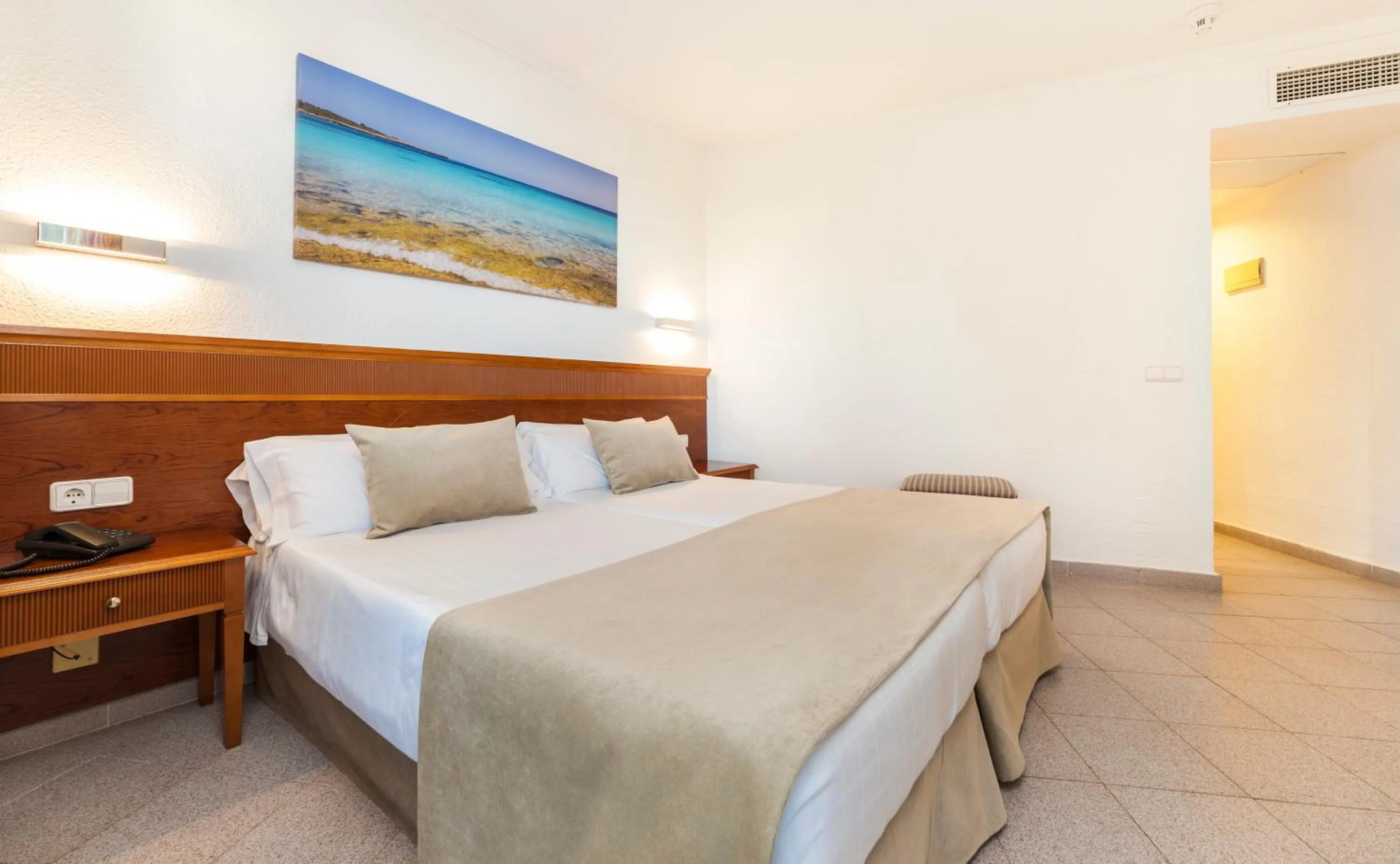 Bedroom, Bed in Globales Palmanova Palace