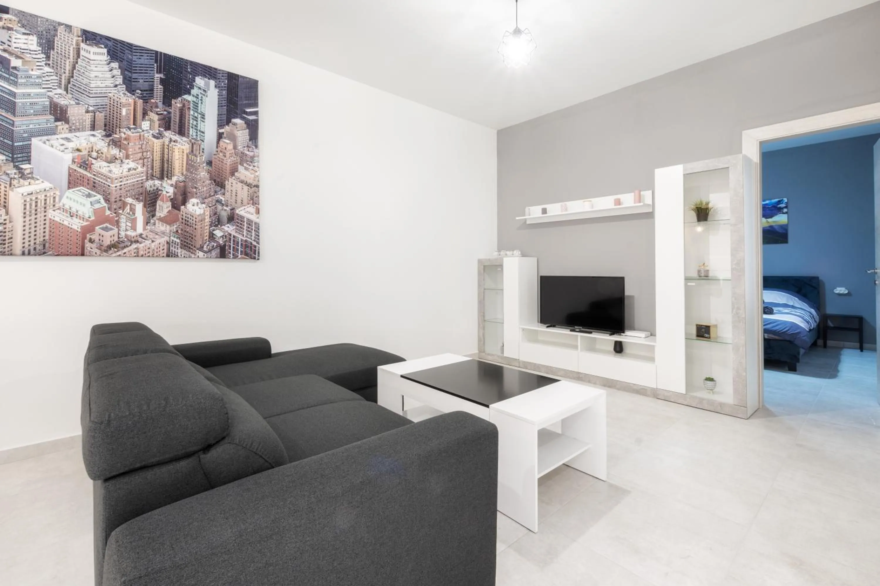 Newly built detached house with parking
