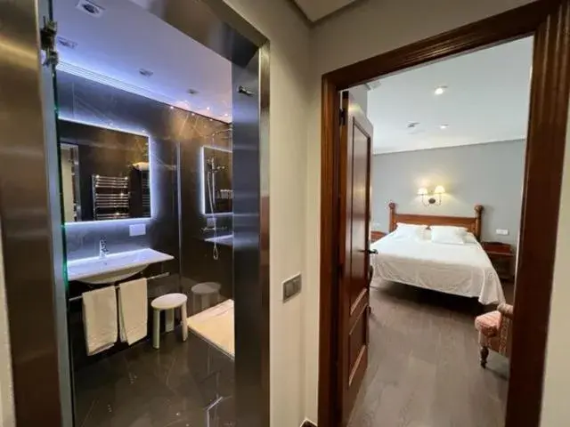 Photo of the whole room, Bed in Hotel Comillas Photo of the whole room, Bed in Hotel Comillas