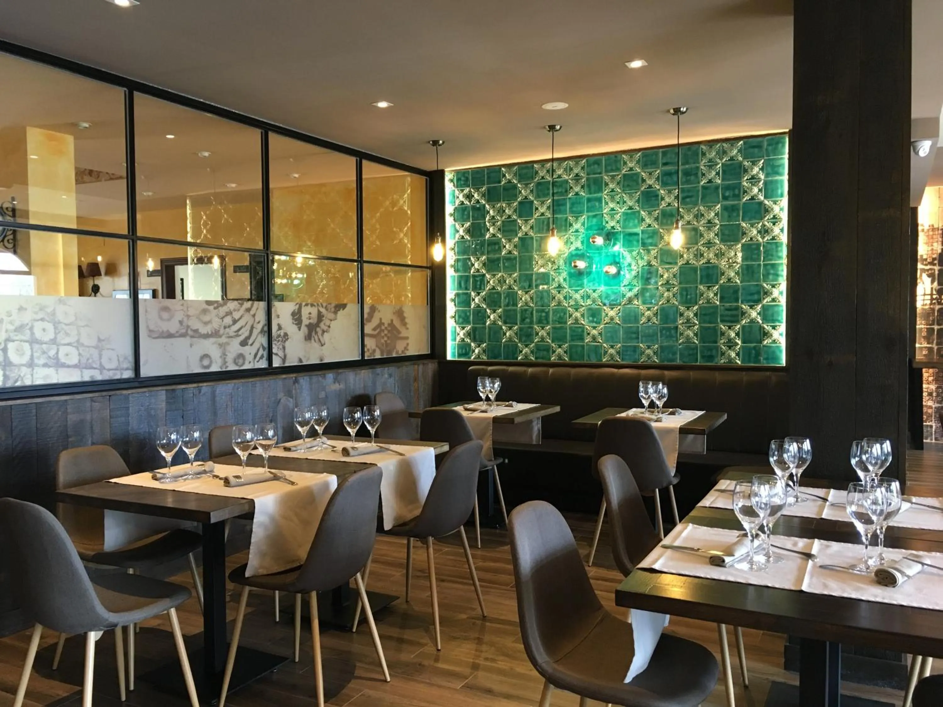 Restaurant/places to eat in Hotel Comillas