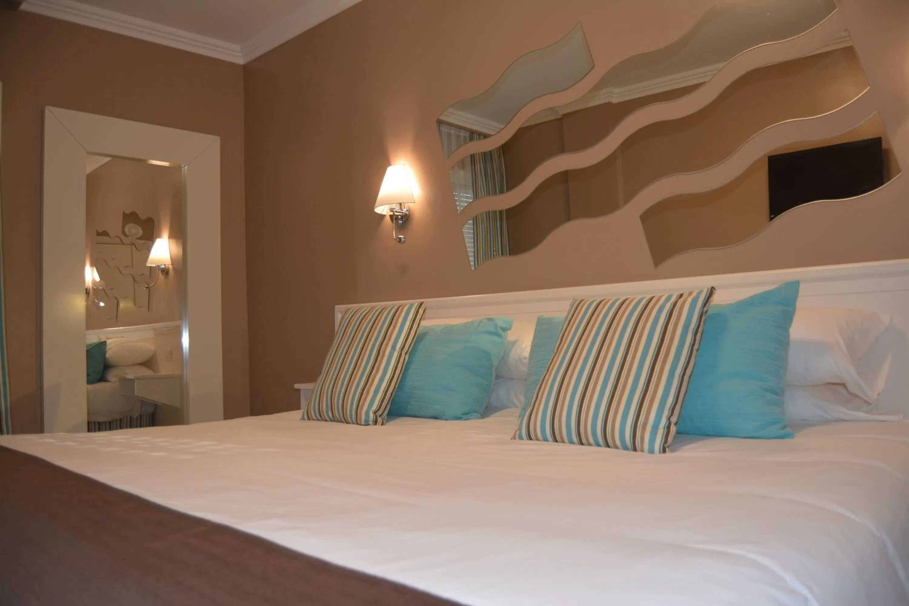 Bed in RF La Quinta Park Suites