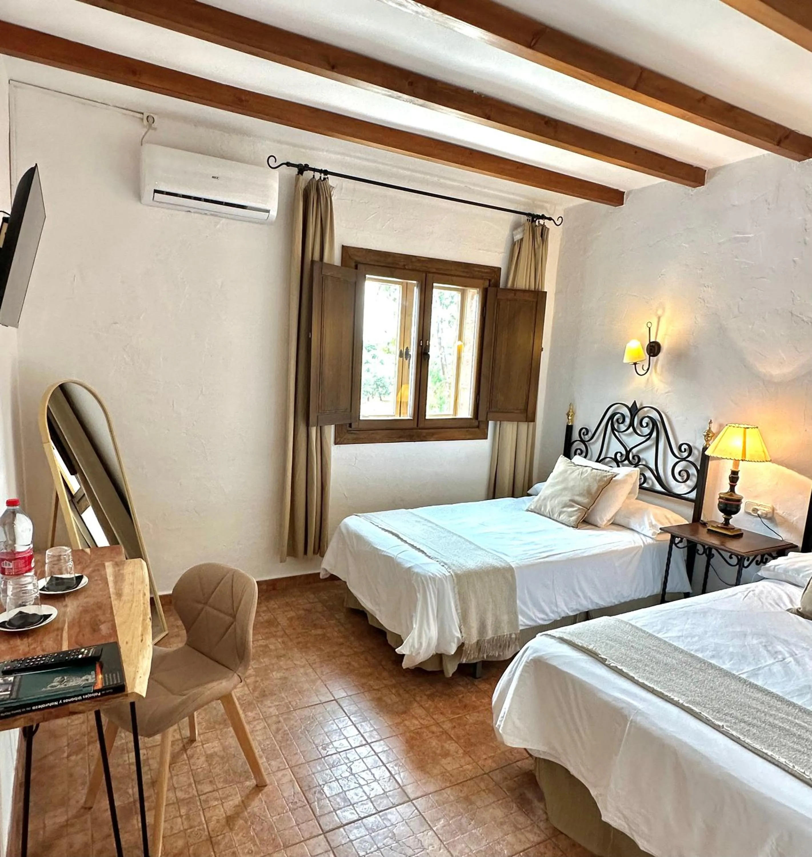 Bedroom, Bed in Hotel Rural La Paloma