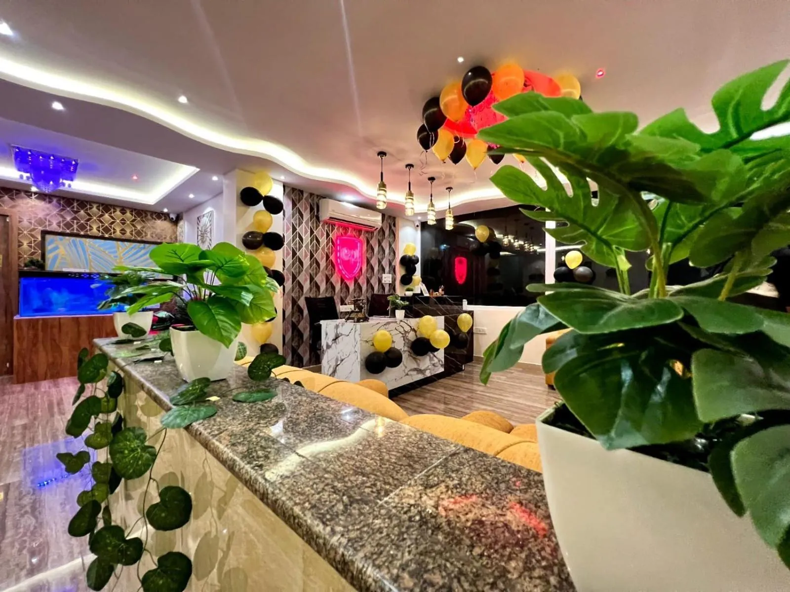 Lobby or reception in Hotel East park Electronic City