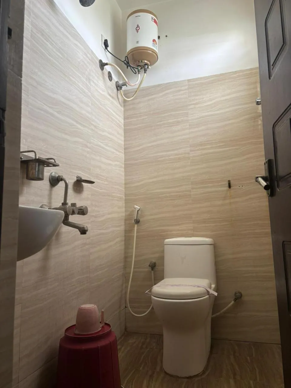 Bathroom in Hotel East park Electronic City