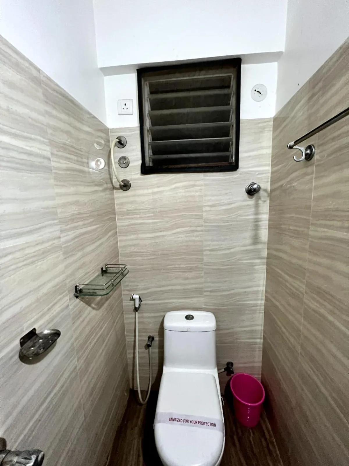 Shower in Hotel East park Electronic City