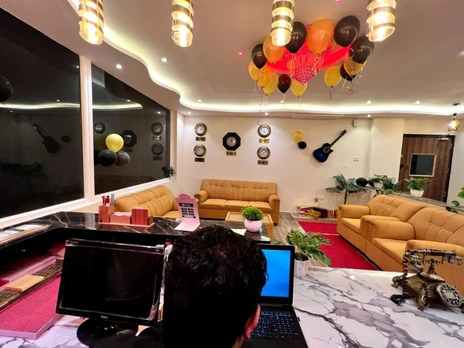 Seating area in Hotel East park Electronic City