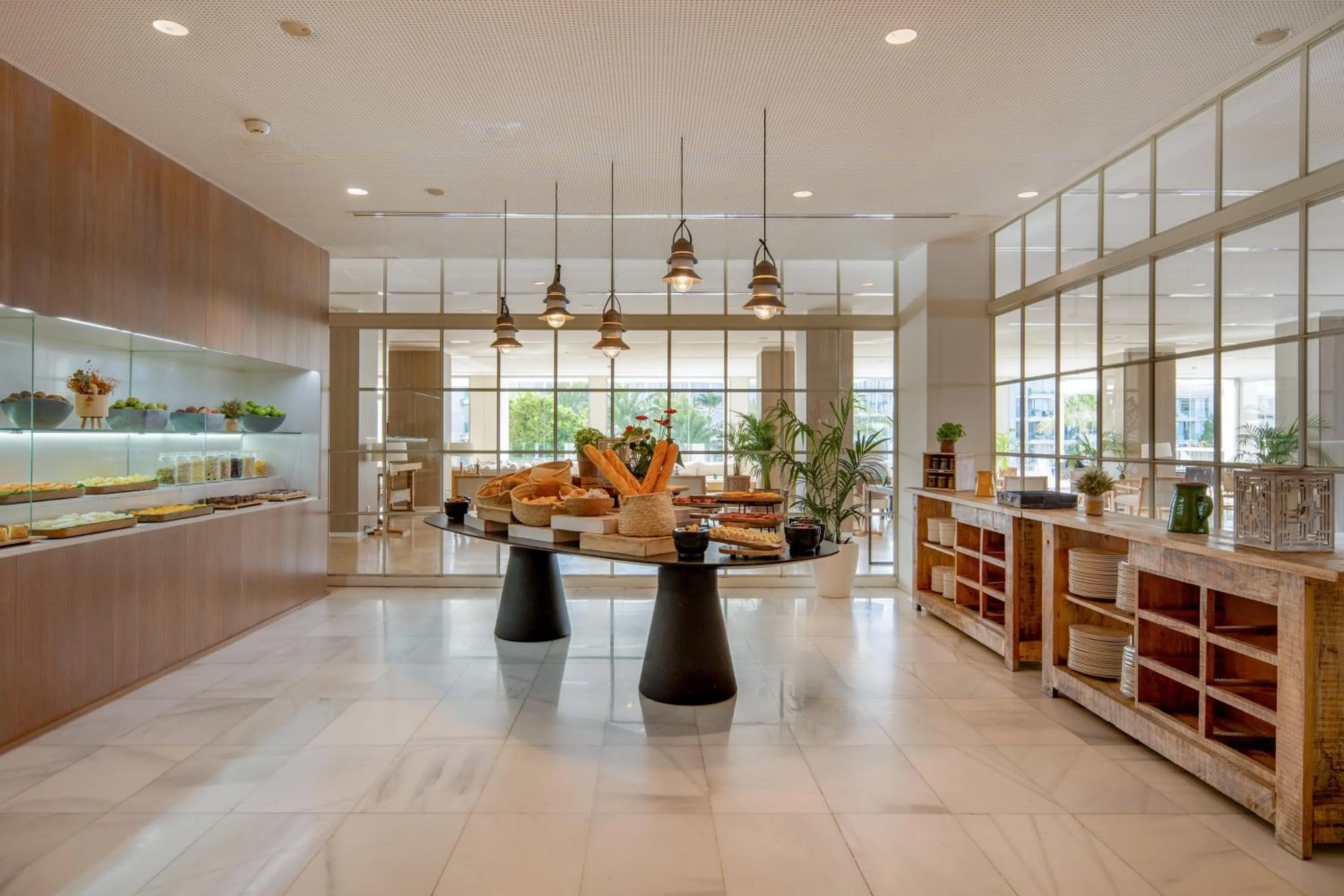 Restaurant/places to eat in Meliá Calviá Beach