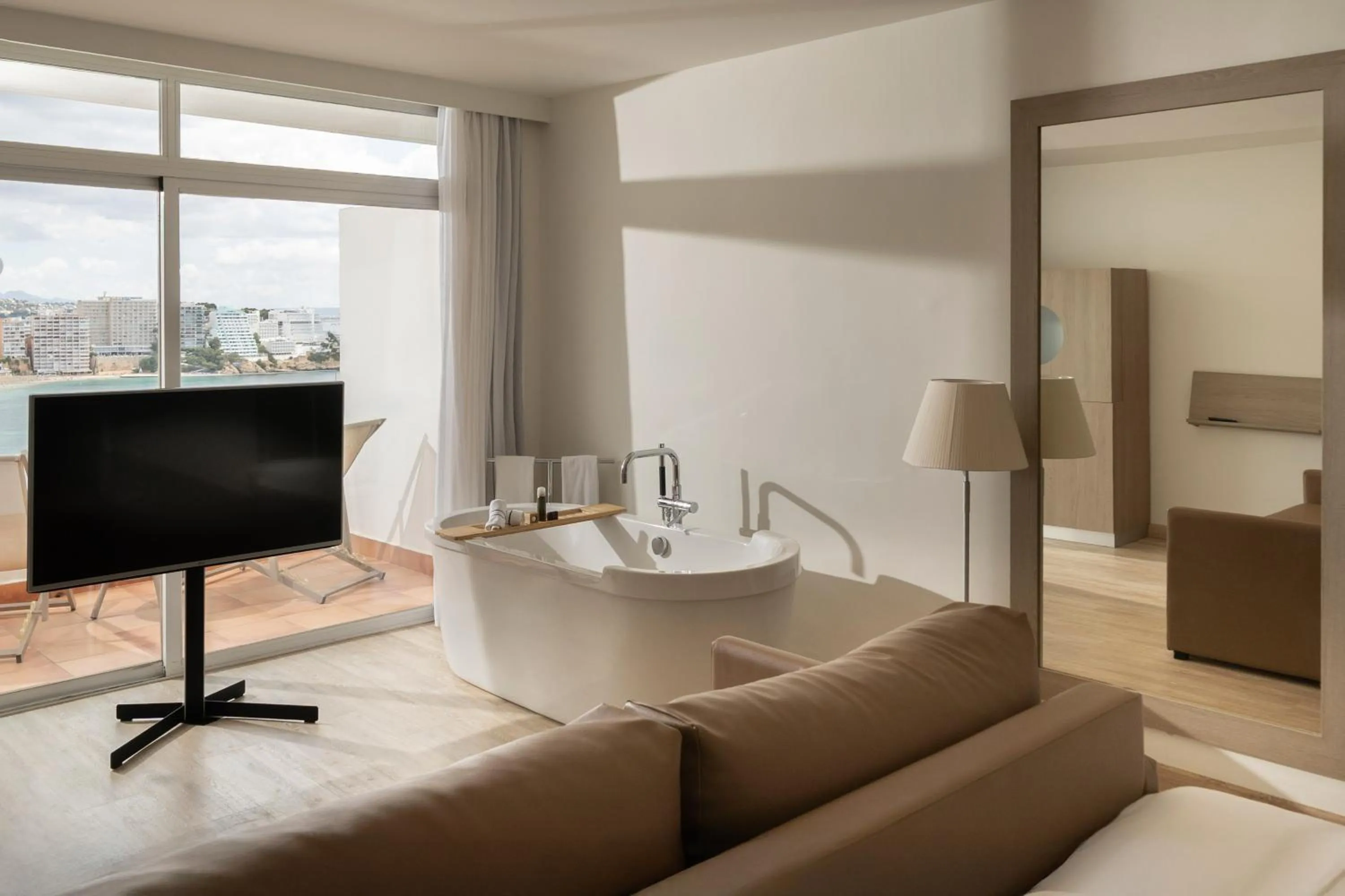 Bed in Meliá Calviá Beach