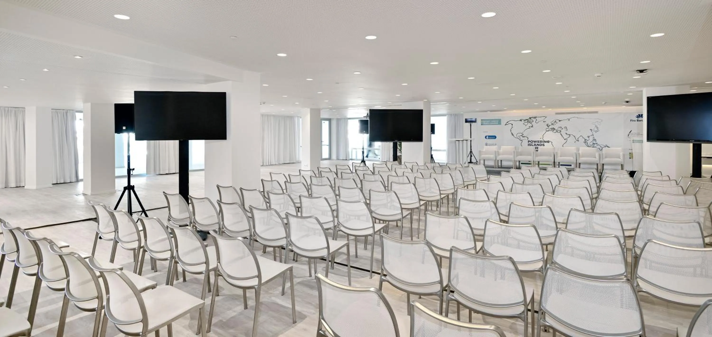 Business facilities in Meliá Calviá Beach