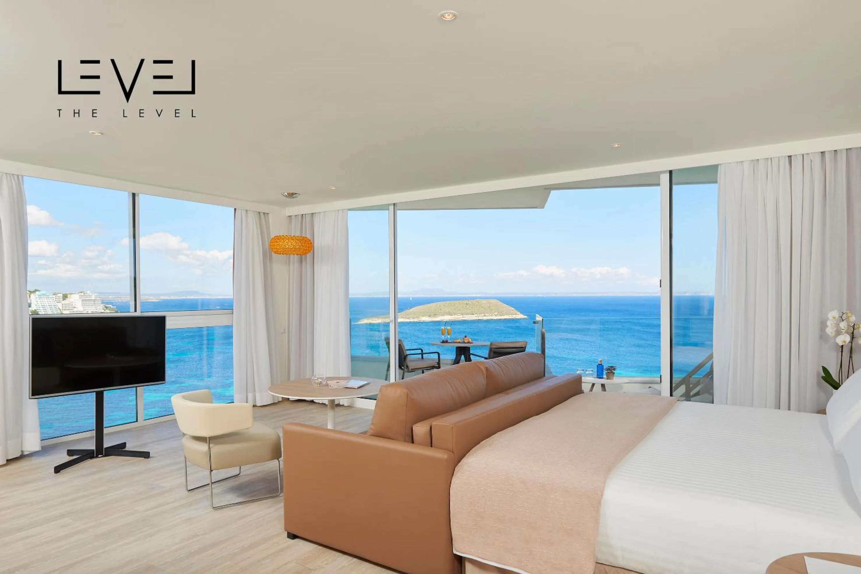 TV and multimedia, Bed in Meliá Calviá Beach