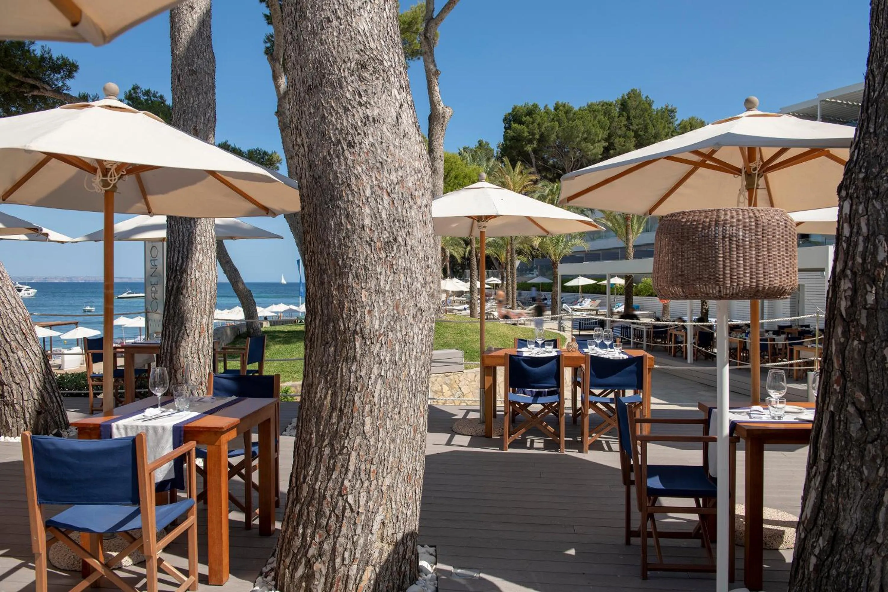 Restaurant/places to eat in Meliá Calviá Beach