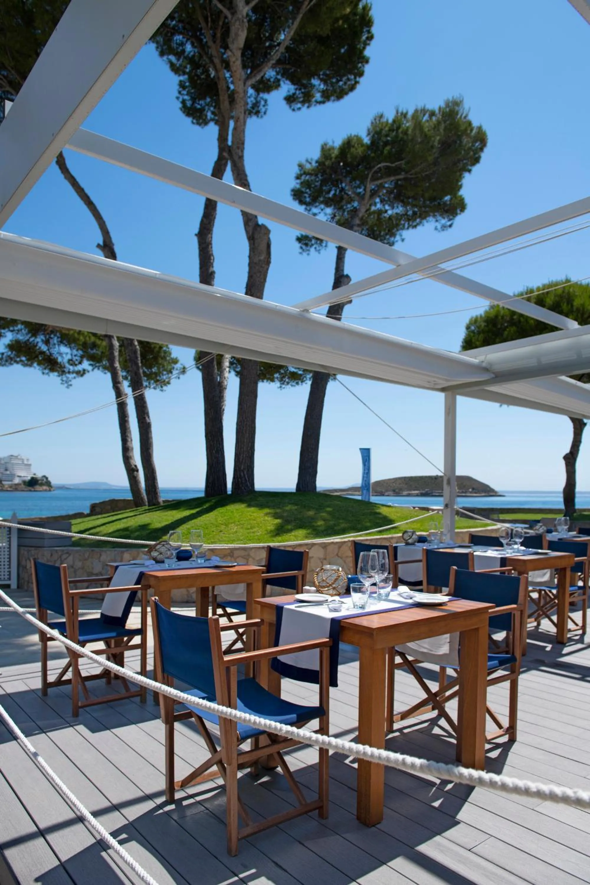 Restaurant/places to eat in Meliá Calviá Beach