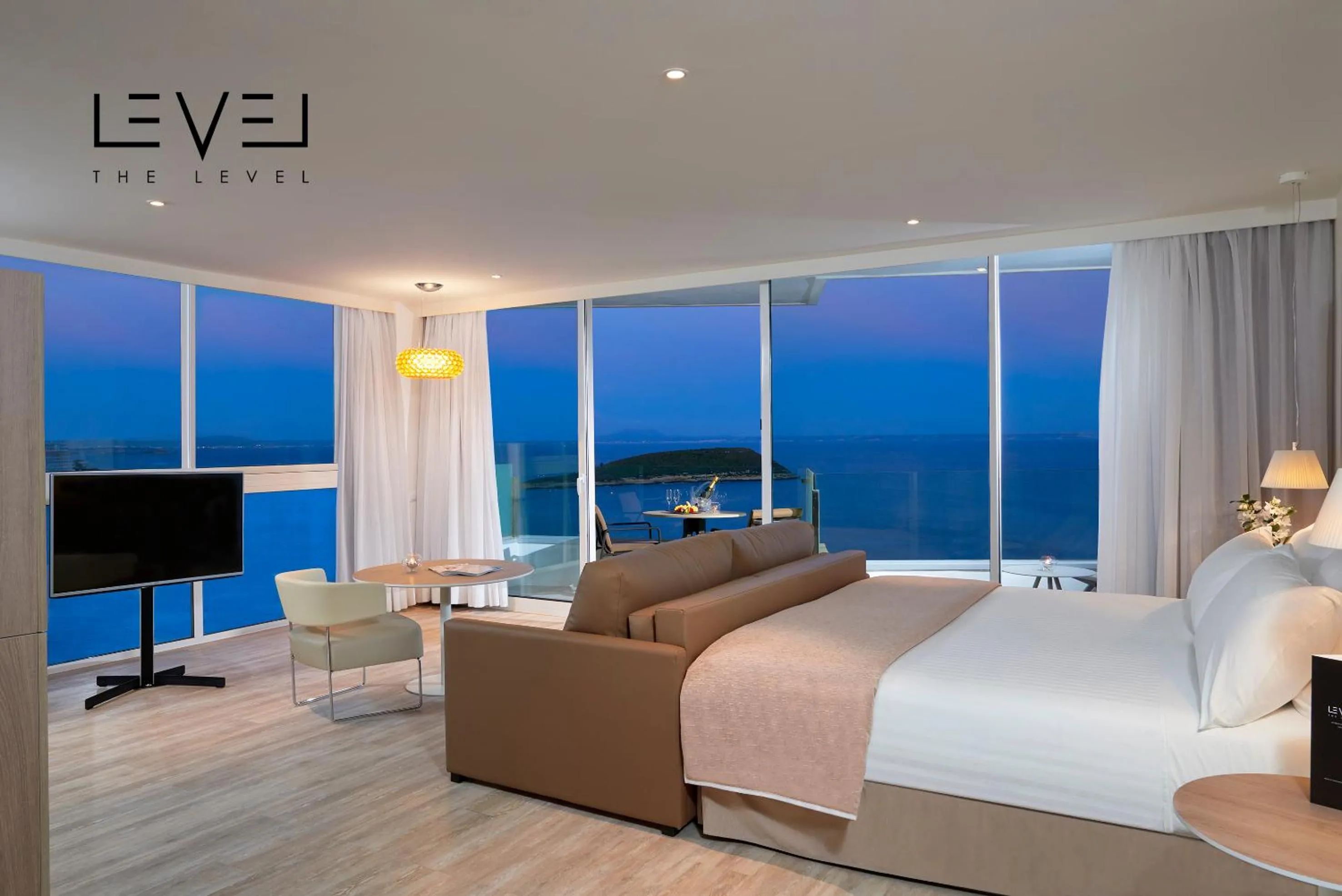 TV and multimedia, Bed in Meliá Calviá Beach