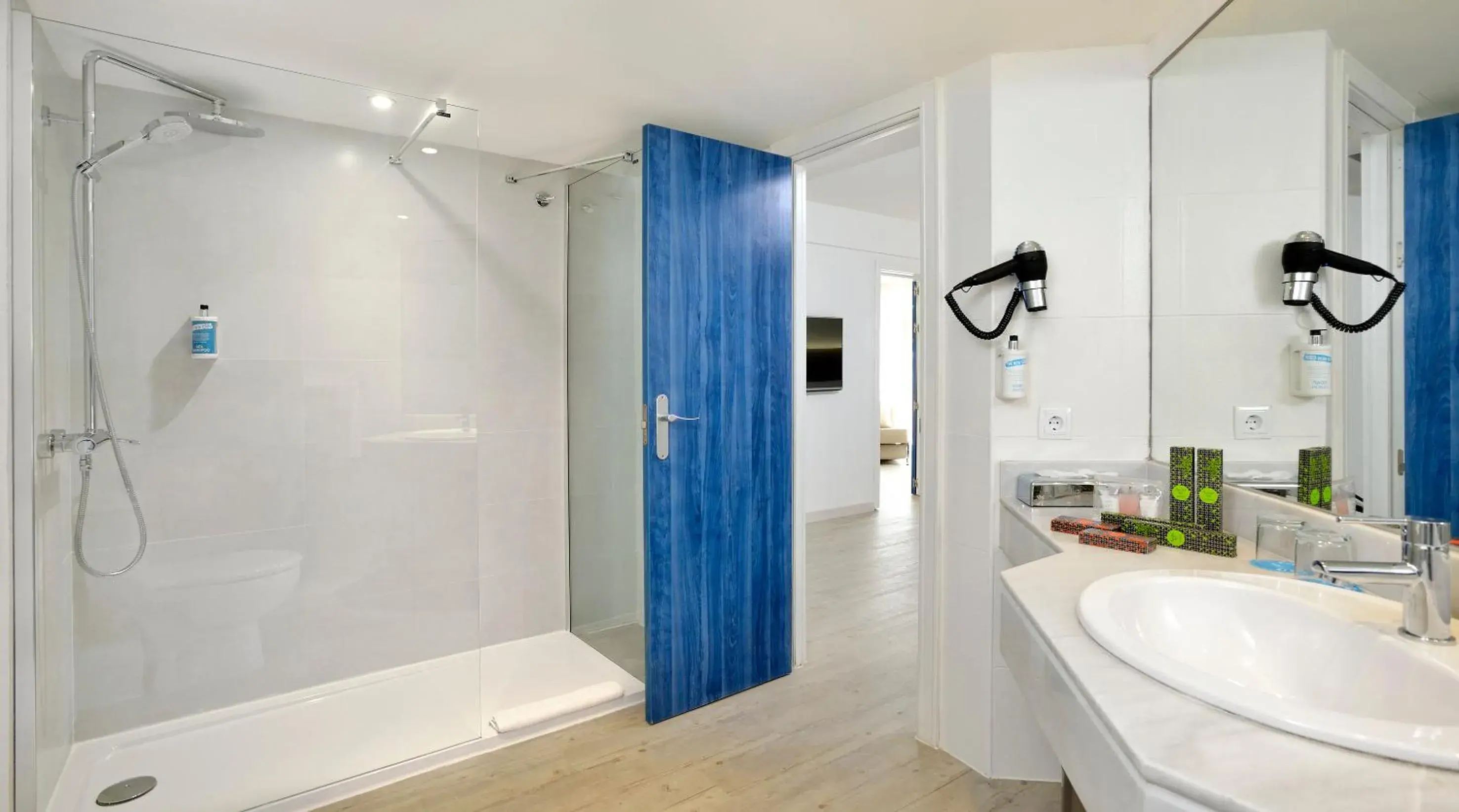 Bathroom in Sol House The Studio - Calviá Beach - Adults Only Bathroom in Sol House The Studio - Calviá Beach - Adults Only