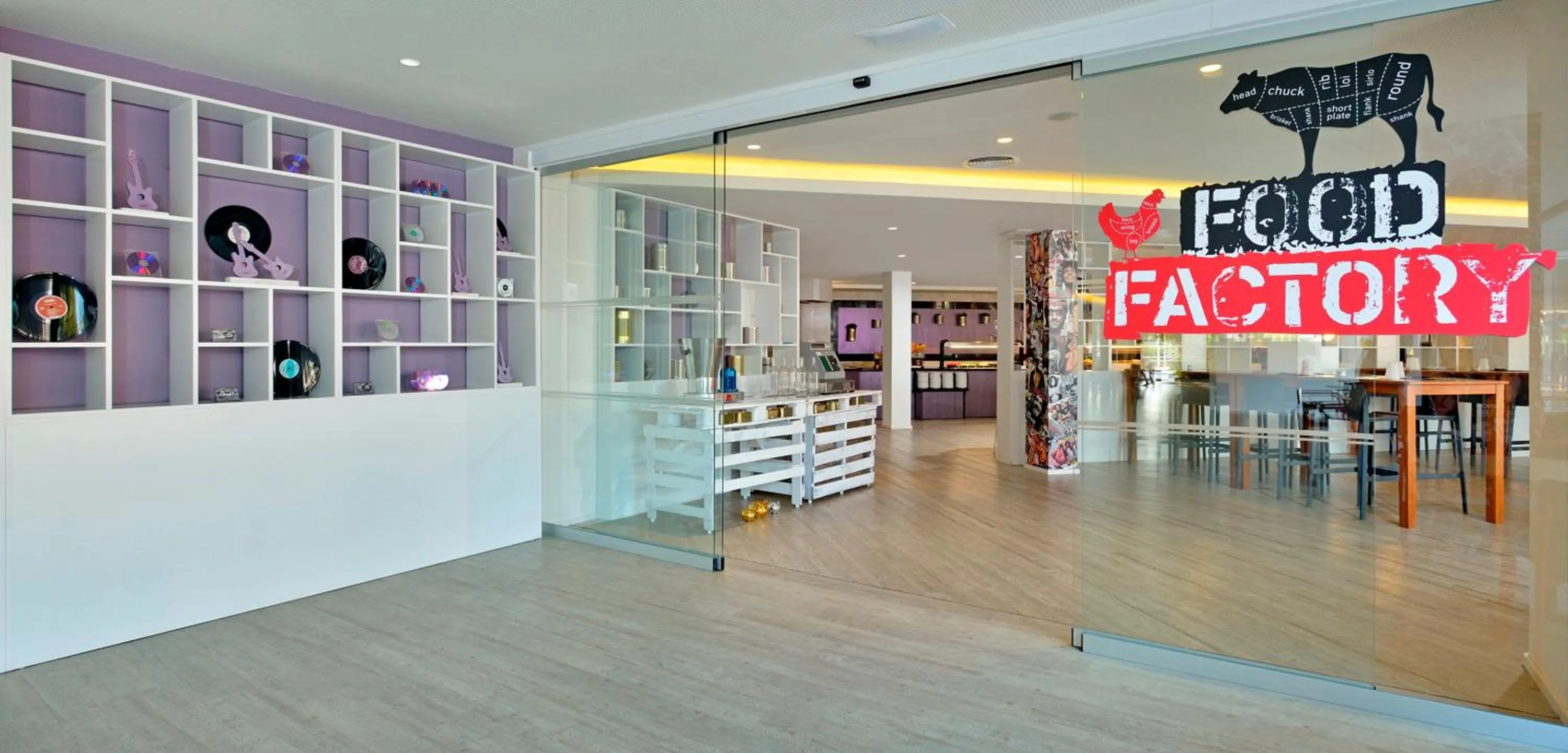 Restaurant/places to eat in Sol House The Studio - Calviá Beach - Adults Only