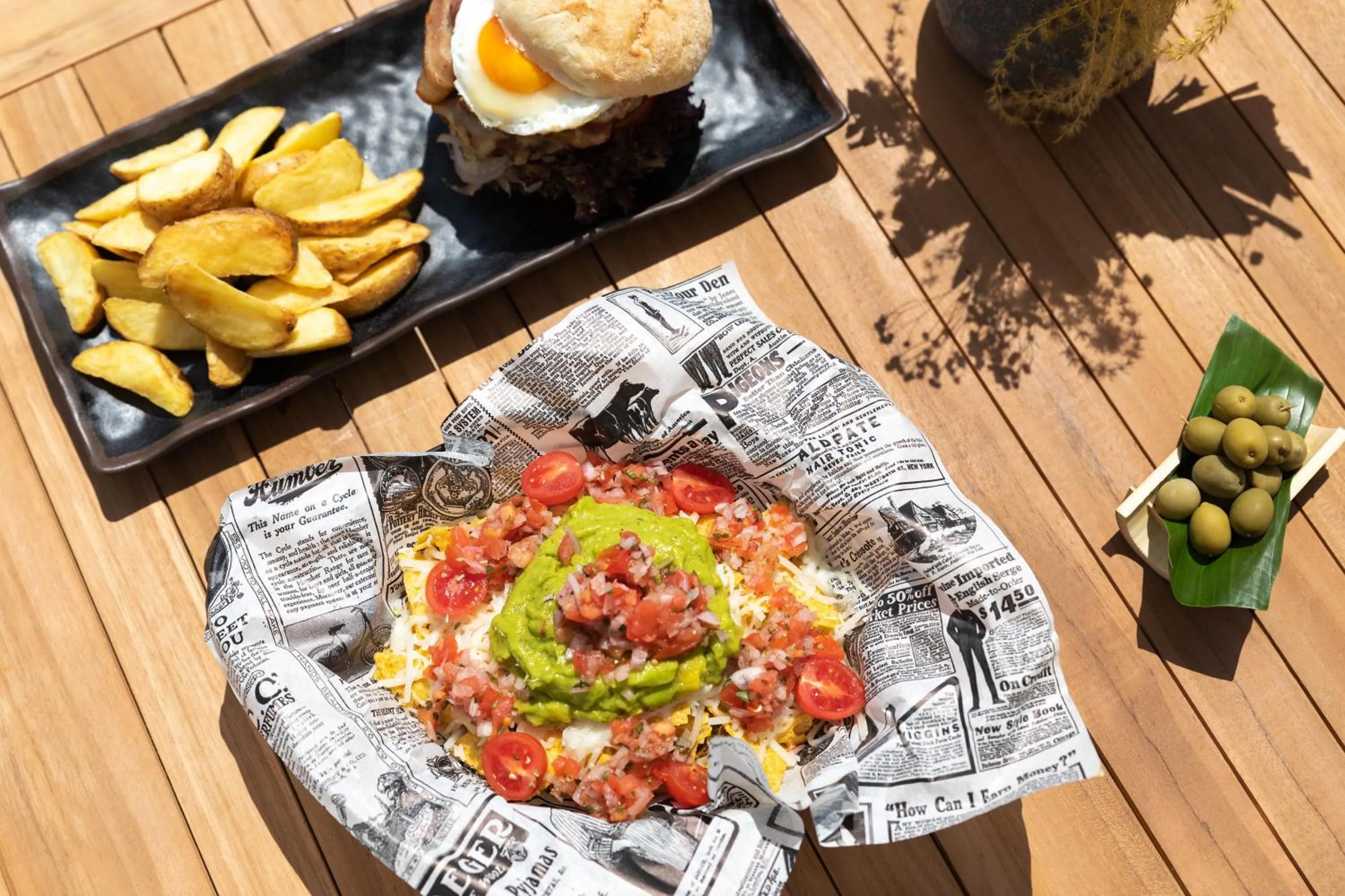 Restaurant/places to eat in Sol House The Studio - Calviá Beach - Adults Only