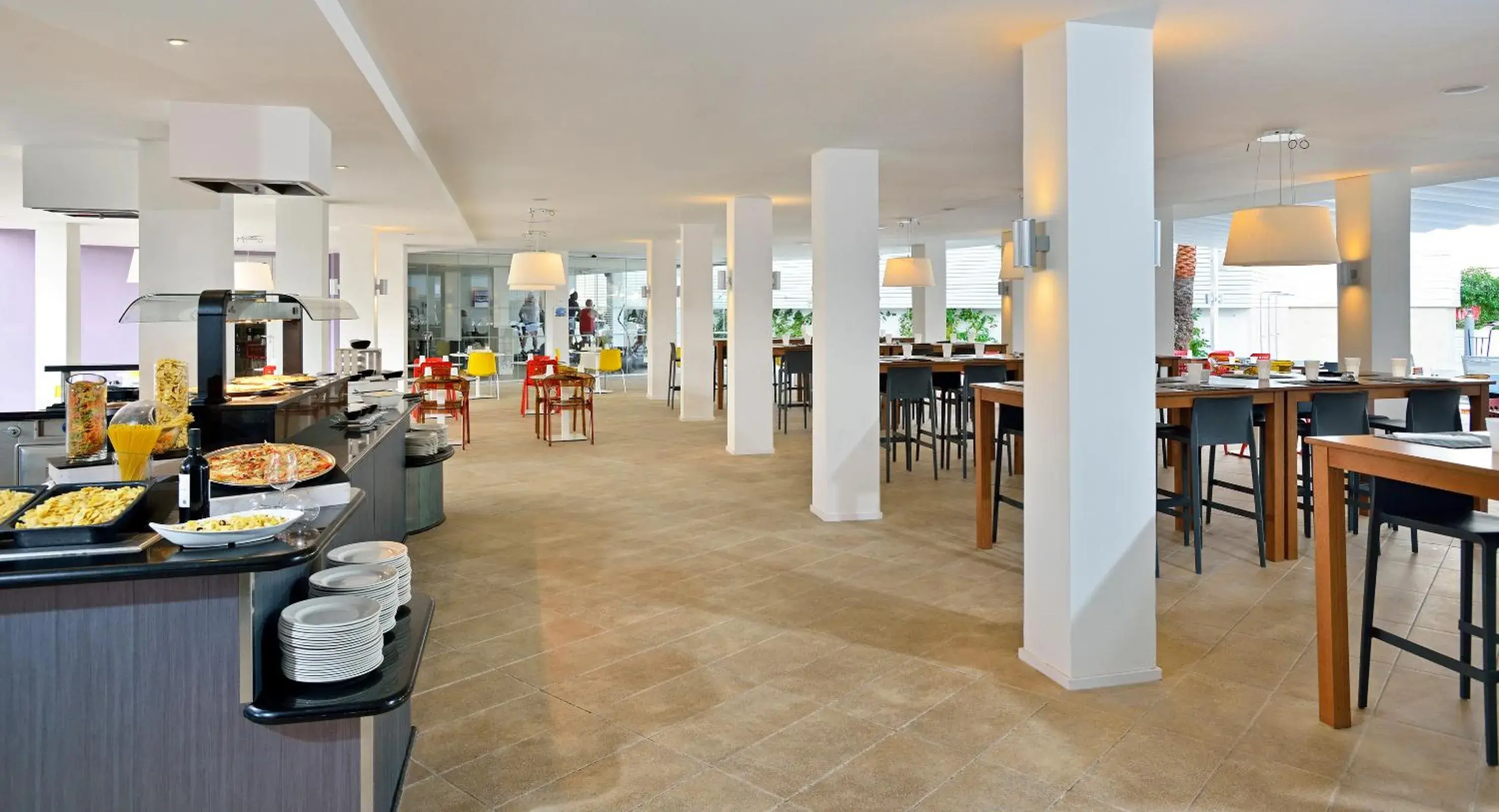 Restaurant/places to eat in Sol House The Studio - Calviá Beach - Adults Only Restaurant/places to eat in Sol House The Studio - Calviá Beach - Adults Only