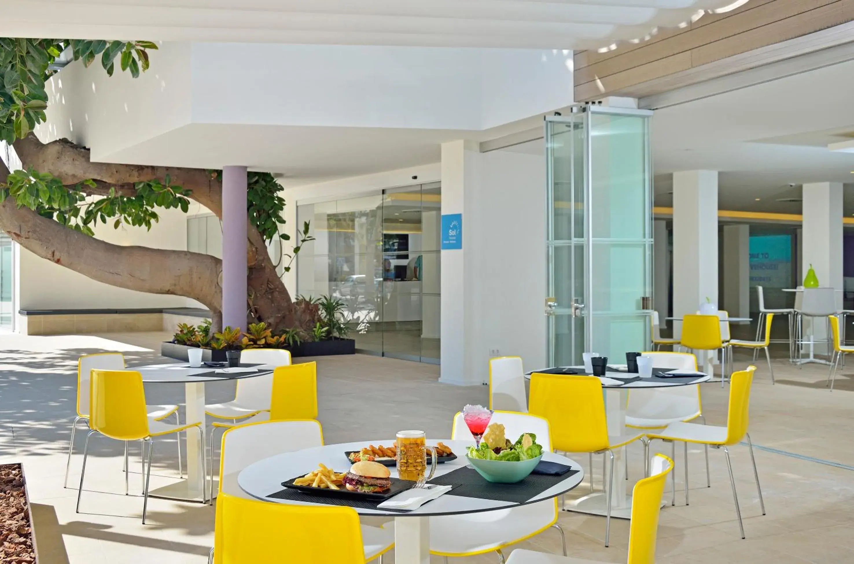 Lounge or bar in Sol House The Studio - Calviá Beach - Adults Only Lounge or bar in Sol House The Studio - Calviá Beach - Adults Only