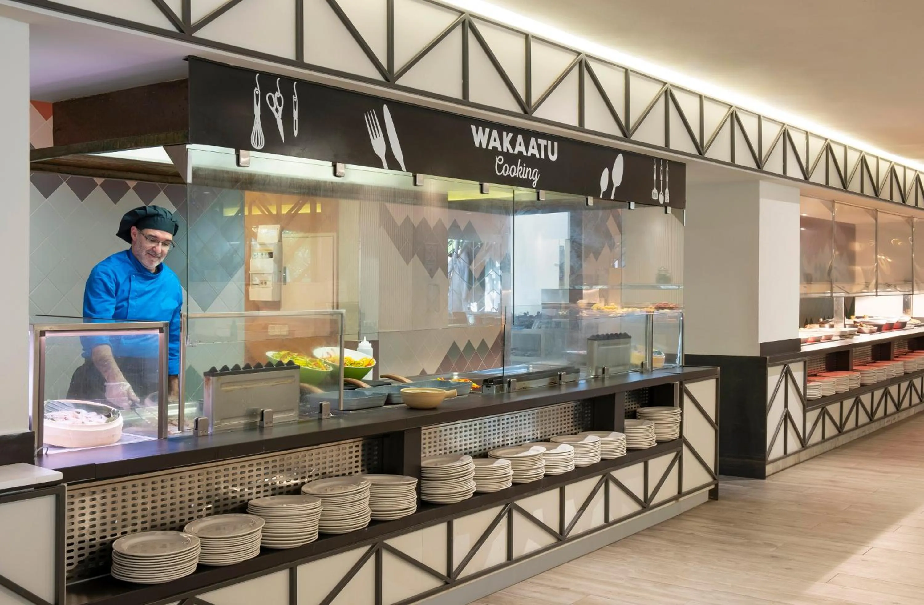 Restaurant/places to eat in Sol Katmandu Park & Resort