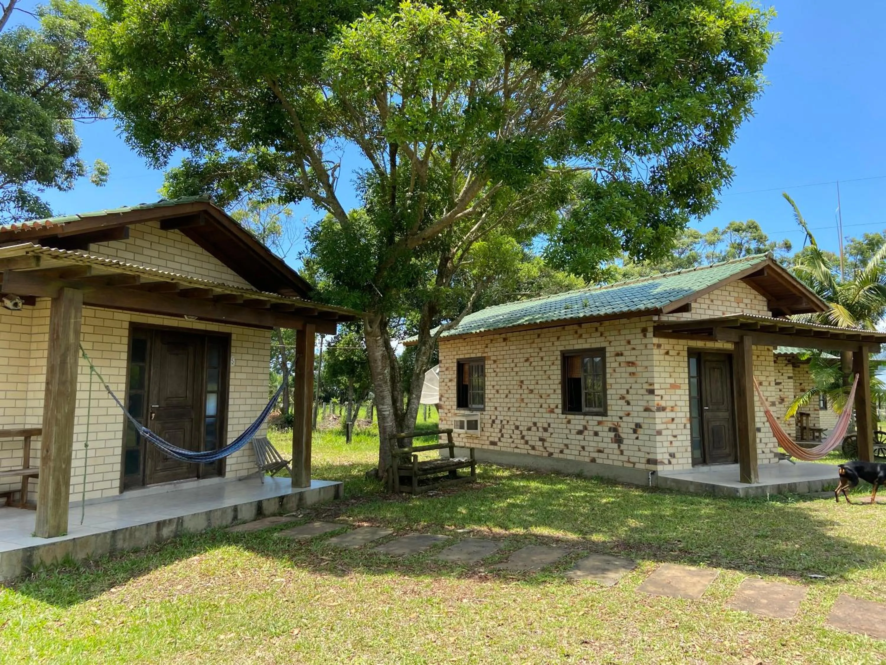 Haras Trevo de Ferro, Praia, Piscina e Campo