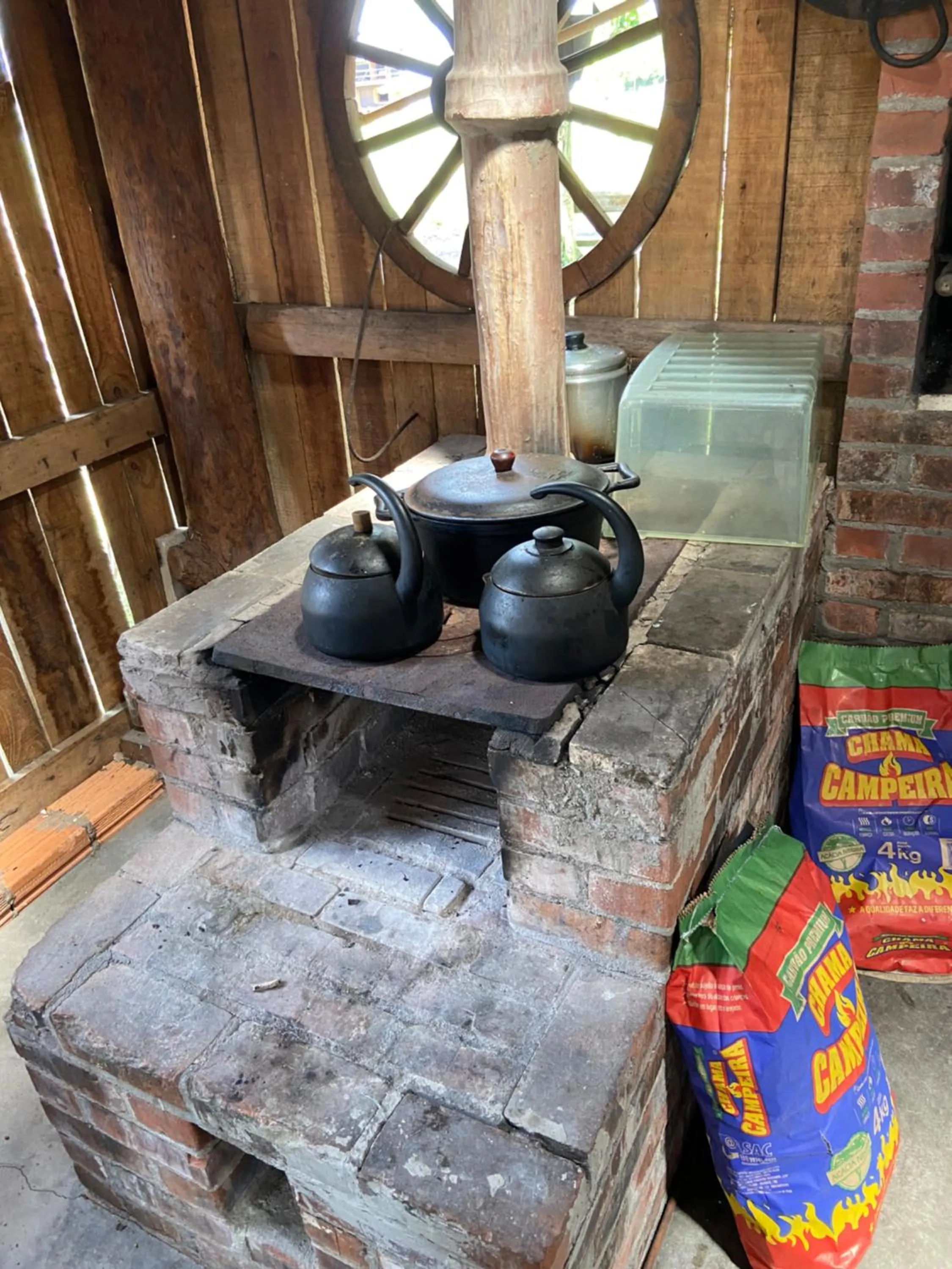 Kitchen or kitchenette in Haras Trevo de Ferro, Praia, Piscina e Campo