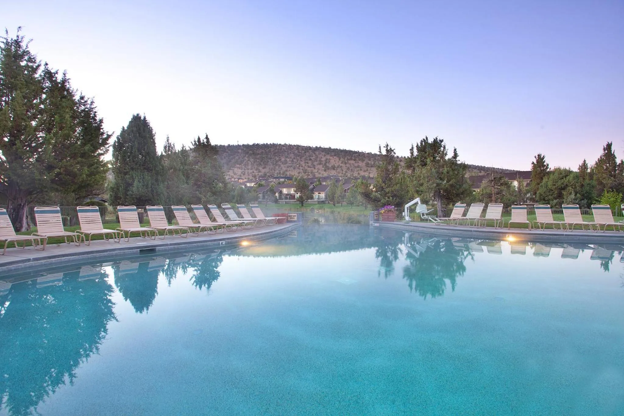 Swimming pool in Eagle Crest Vacation Resort