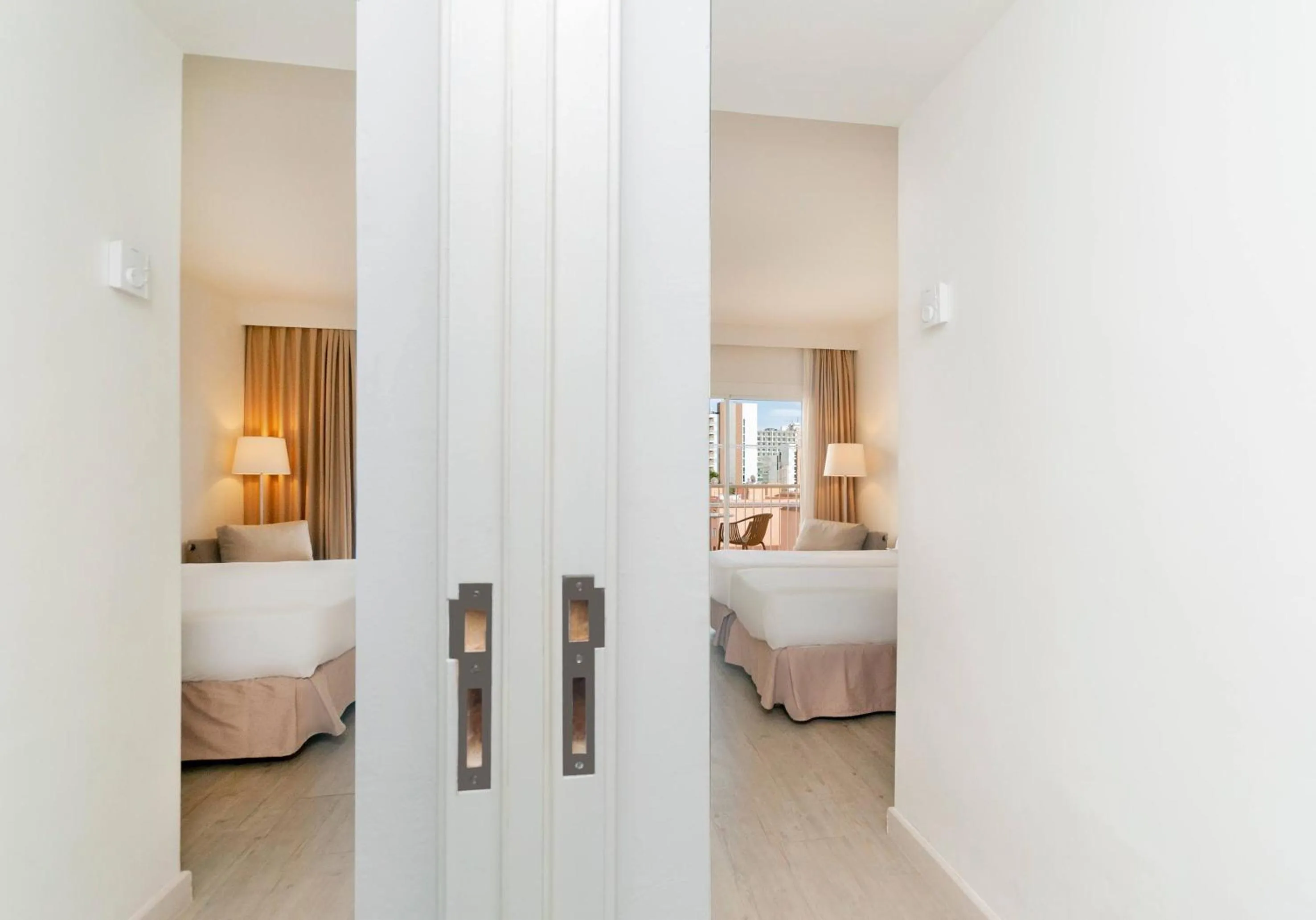 Bathroom, Bed in SOL Guadalupe