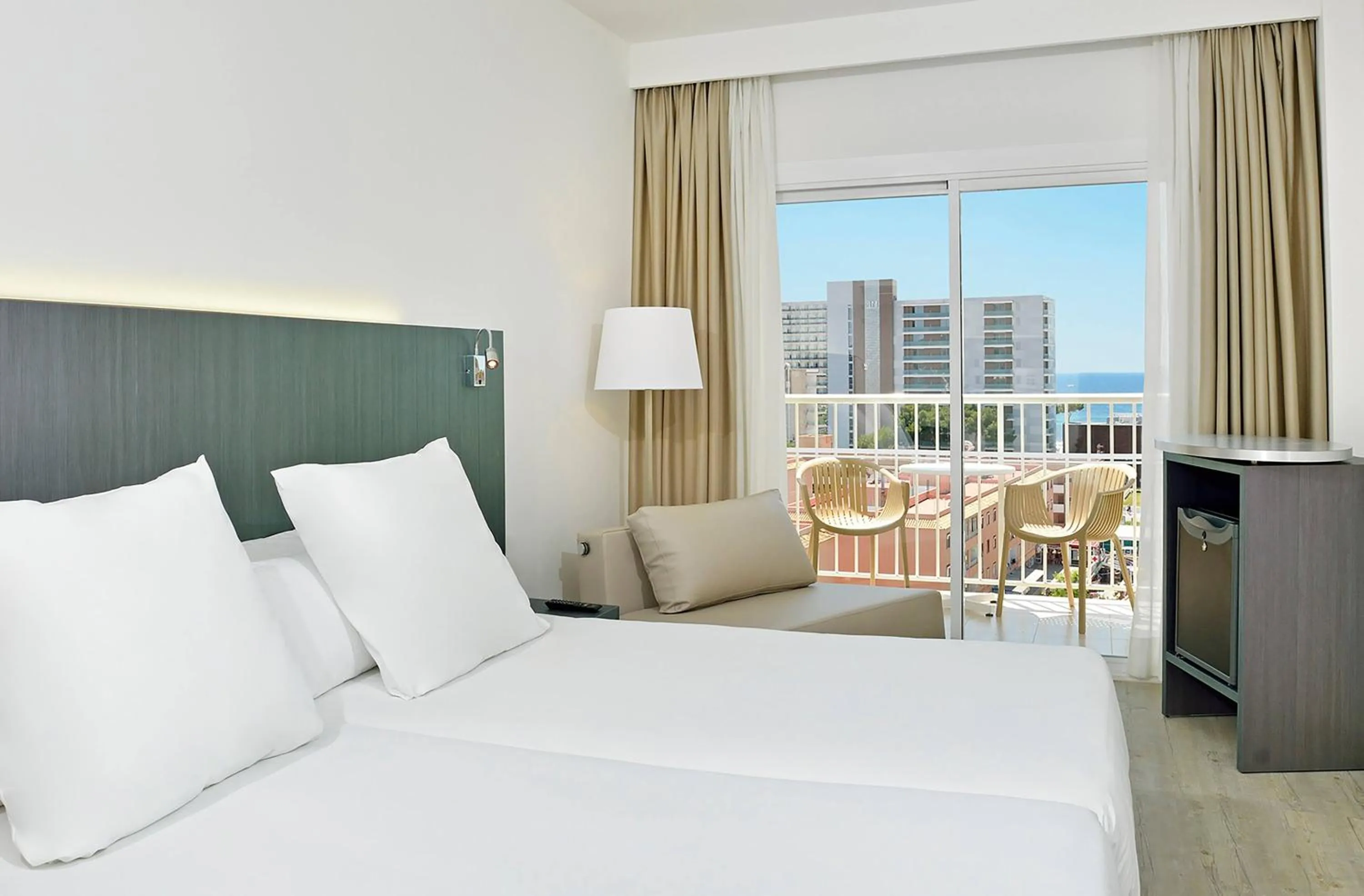 Property building, Bed in SOL Guadalupe