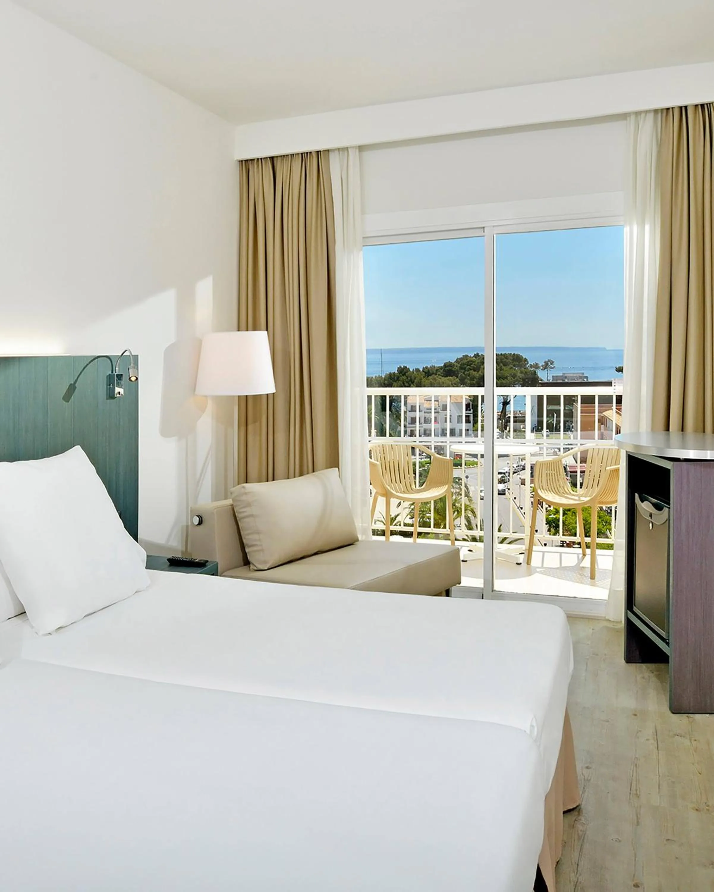 Property building, Bed in SOL Guadalupe