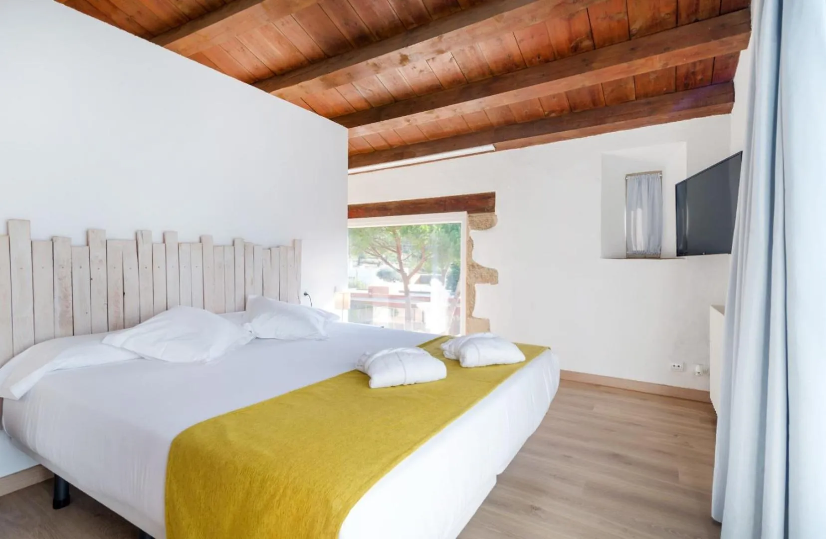 Bed in Mas Ses Vinyes - Adults Only