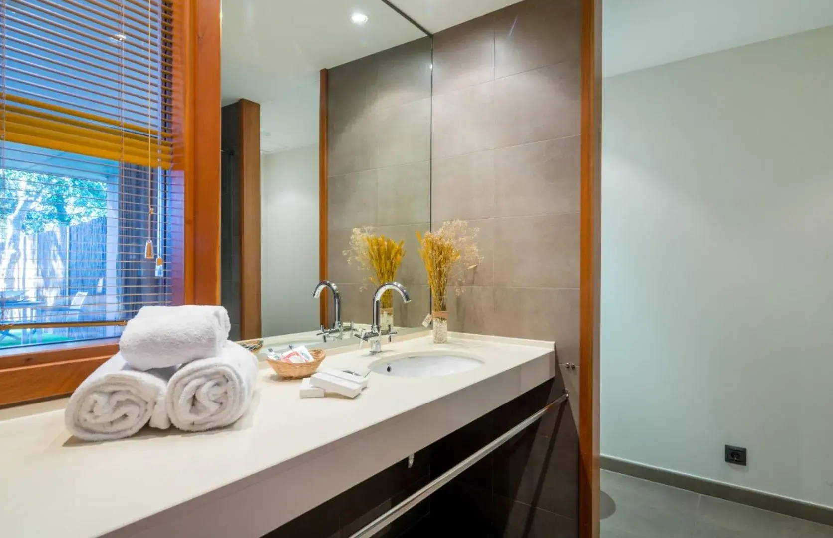 Bathroom in Mas Ses Vinyes - Adults Only Bathroom in Mas Ses Vinyes - Adults Only