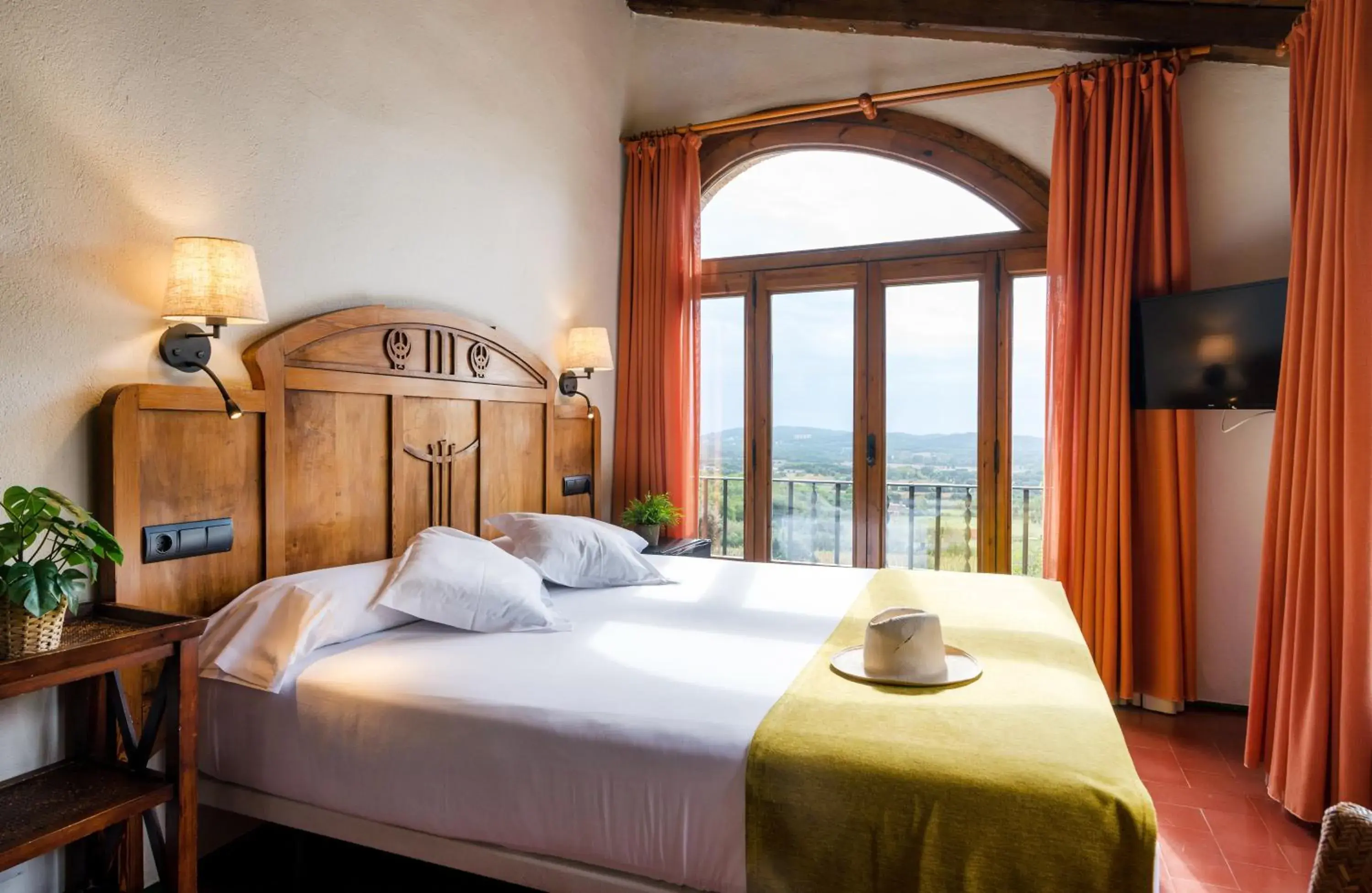 Bed in Mas Ses Vinyes - Adults Only Bed in Mas Ses Vinyes - Adults Only