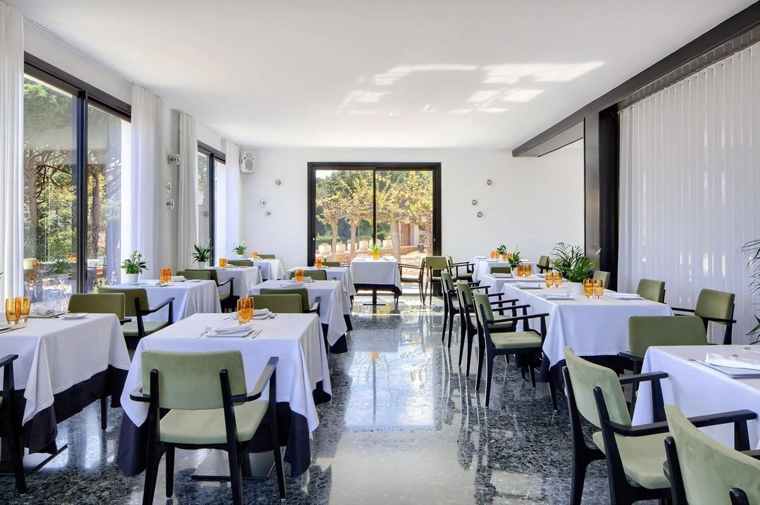 Restaurant/places to eat in Hotel Eetu Begur Affiliated by Melia
