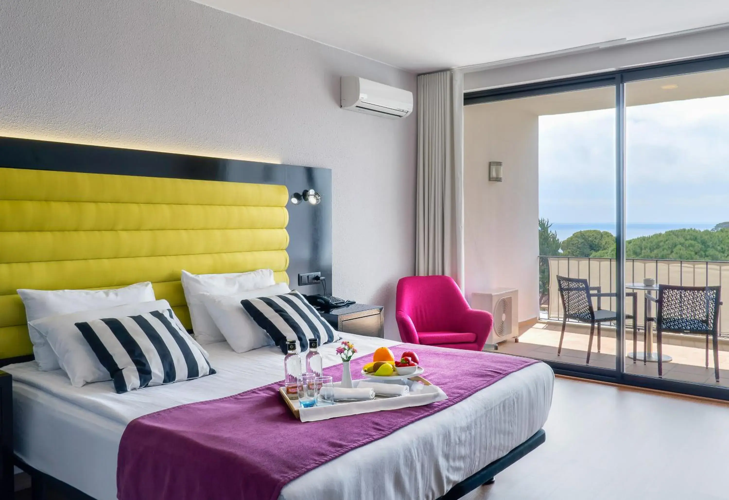 Patio, Bed in Hotel Eetu Begur Affiliated by Melia Patio, Bed in Hotel Eetu Begur Affiliated by Melia