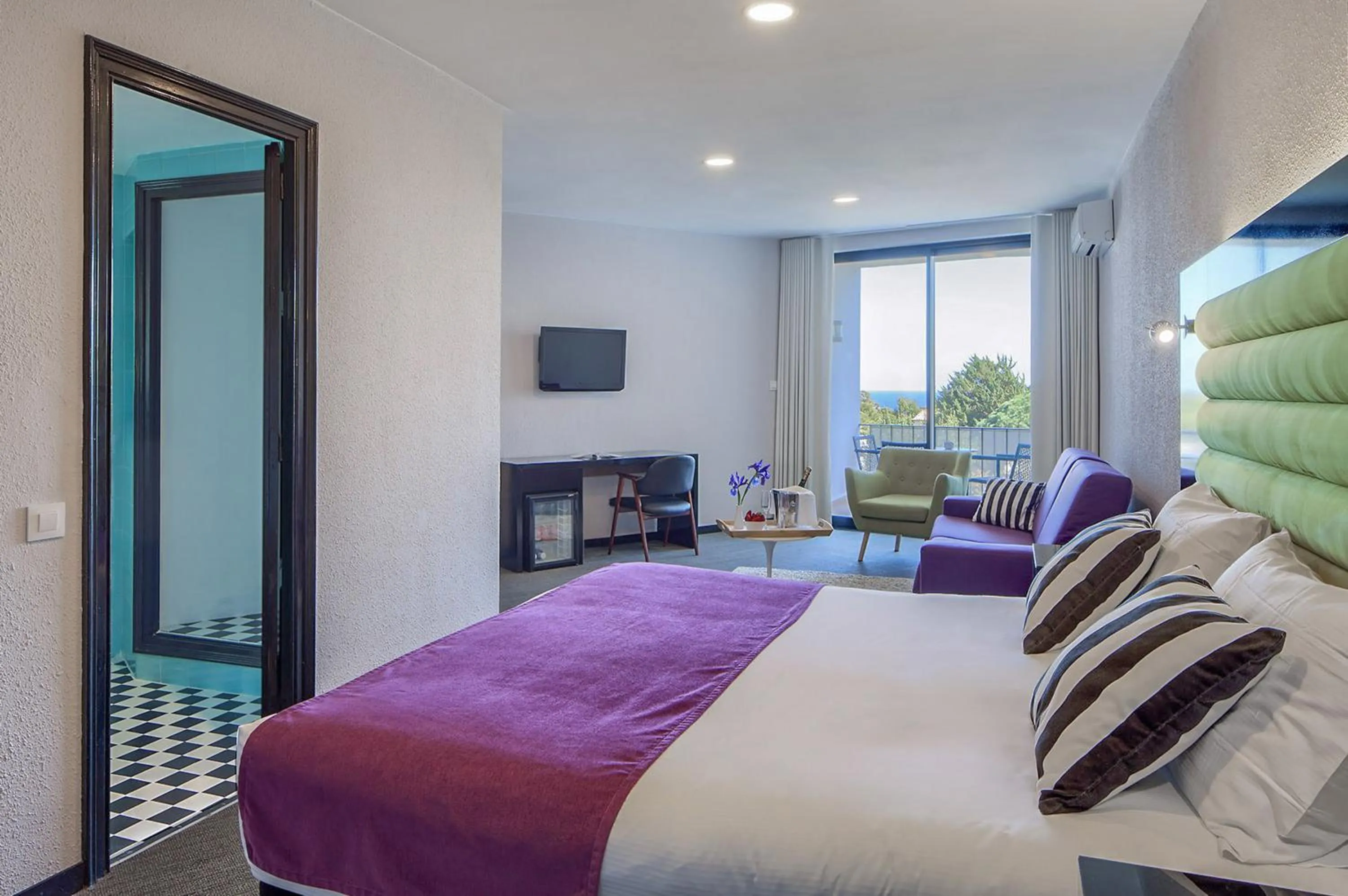 Communal lounge/ TV room, Bed in Hotel Eetu Begur Affiliated by Melia