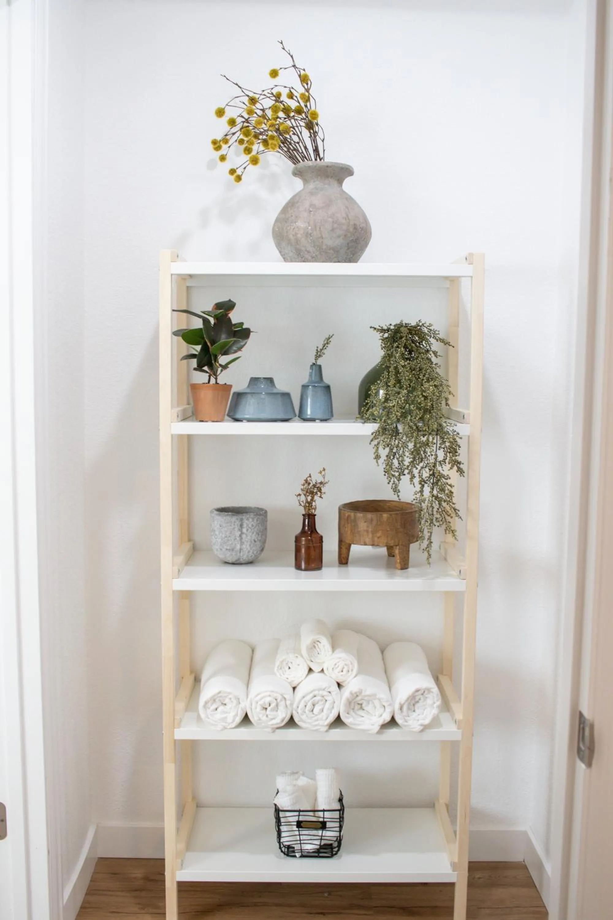 towels in Beautiful Work Stay Retreat in Pueblo Near Downtown